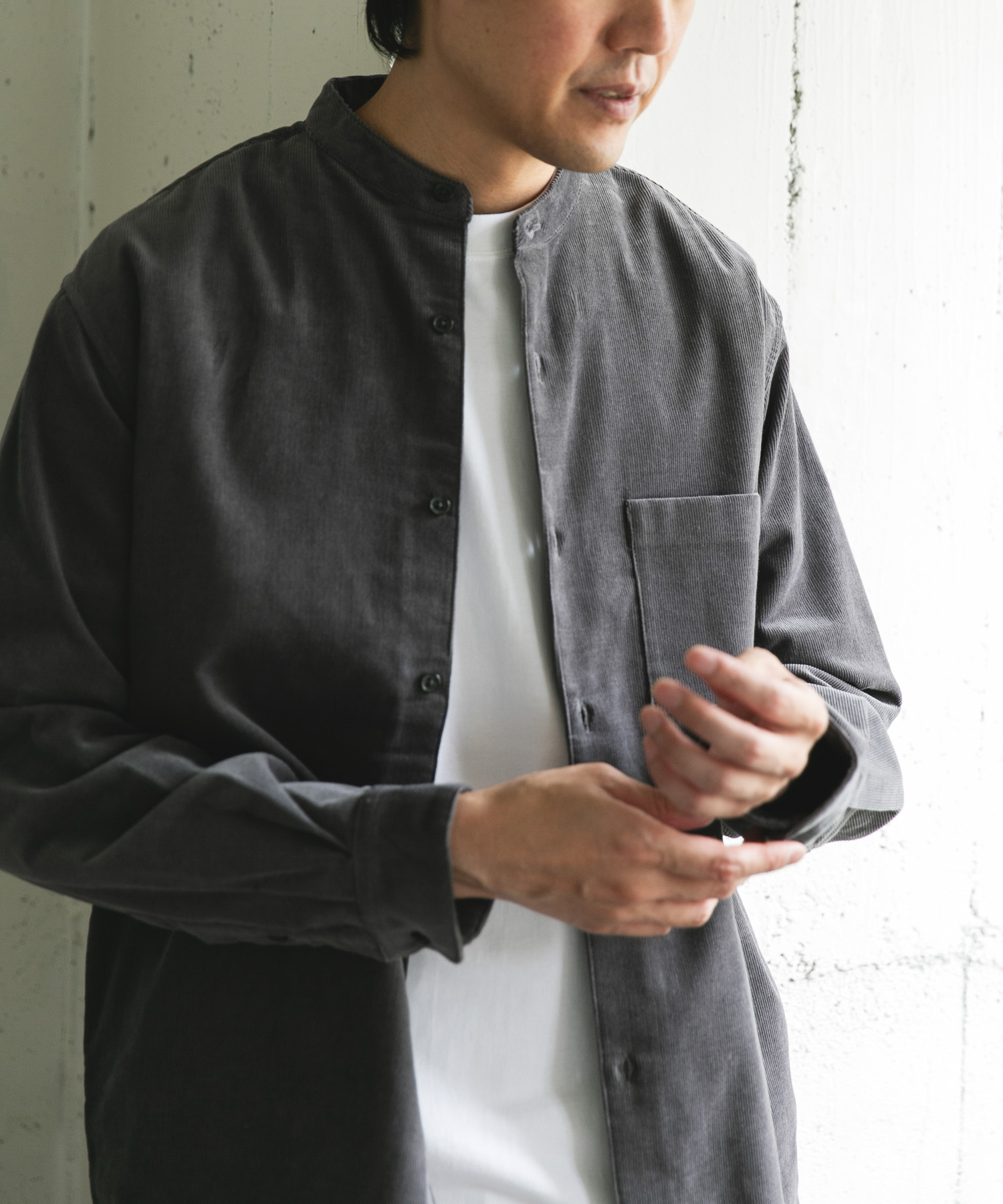 『UR TECH』コーデュロイバンドカラーシャツ