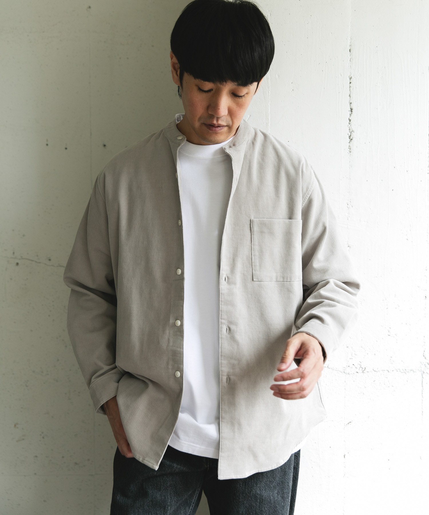 『UR TECH』コーデュロイバンドカラーシャツ