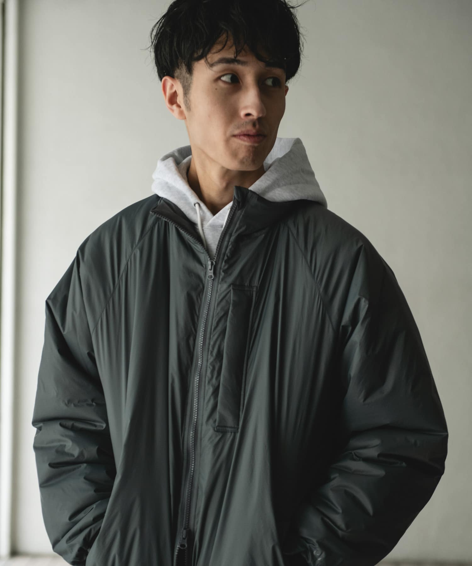 GRAY