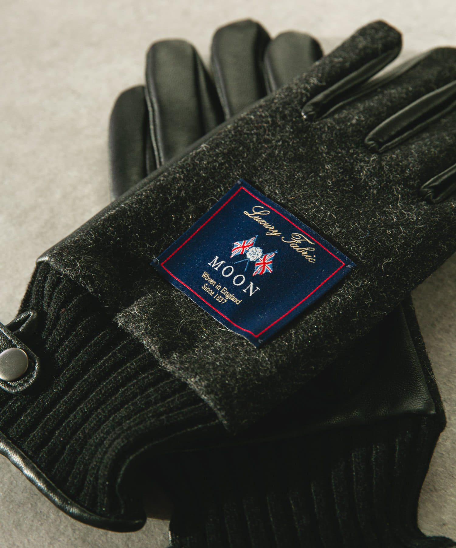 MOONツイードレザーグローブ CHARCOAL -