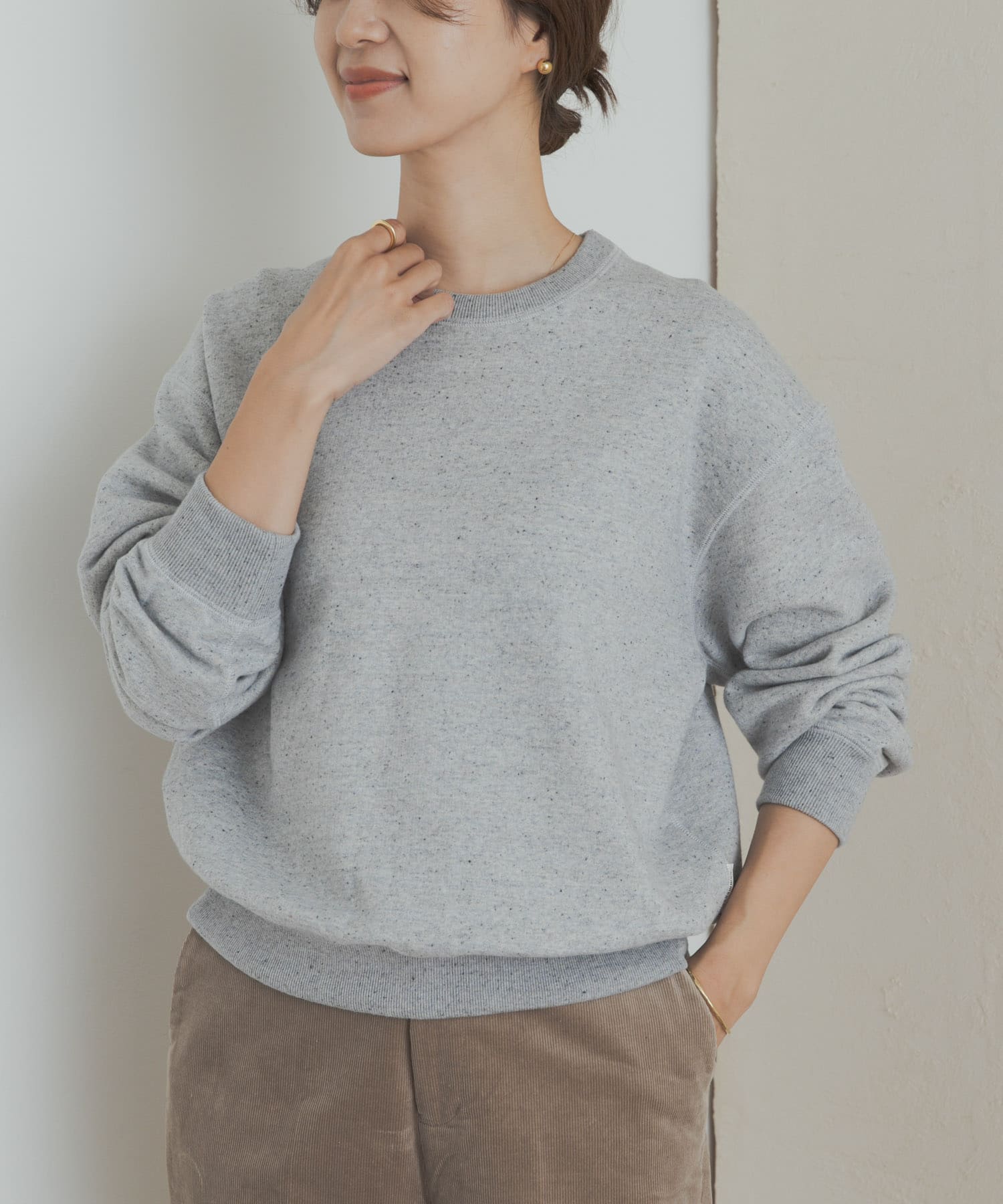 TOP GRAY