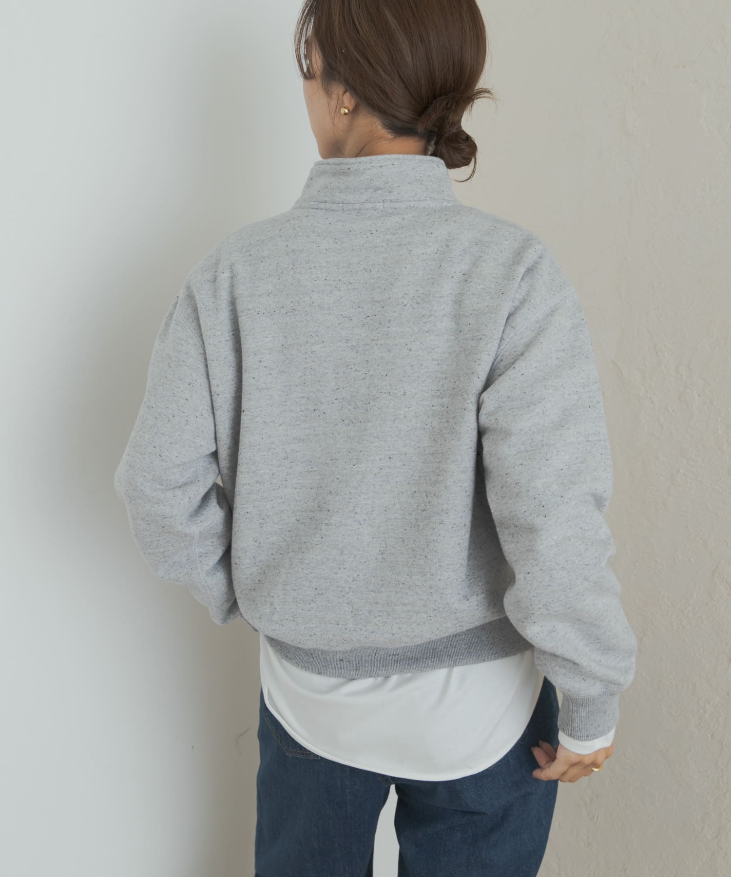 TOP GRAY