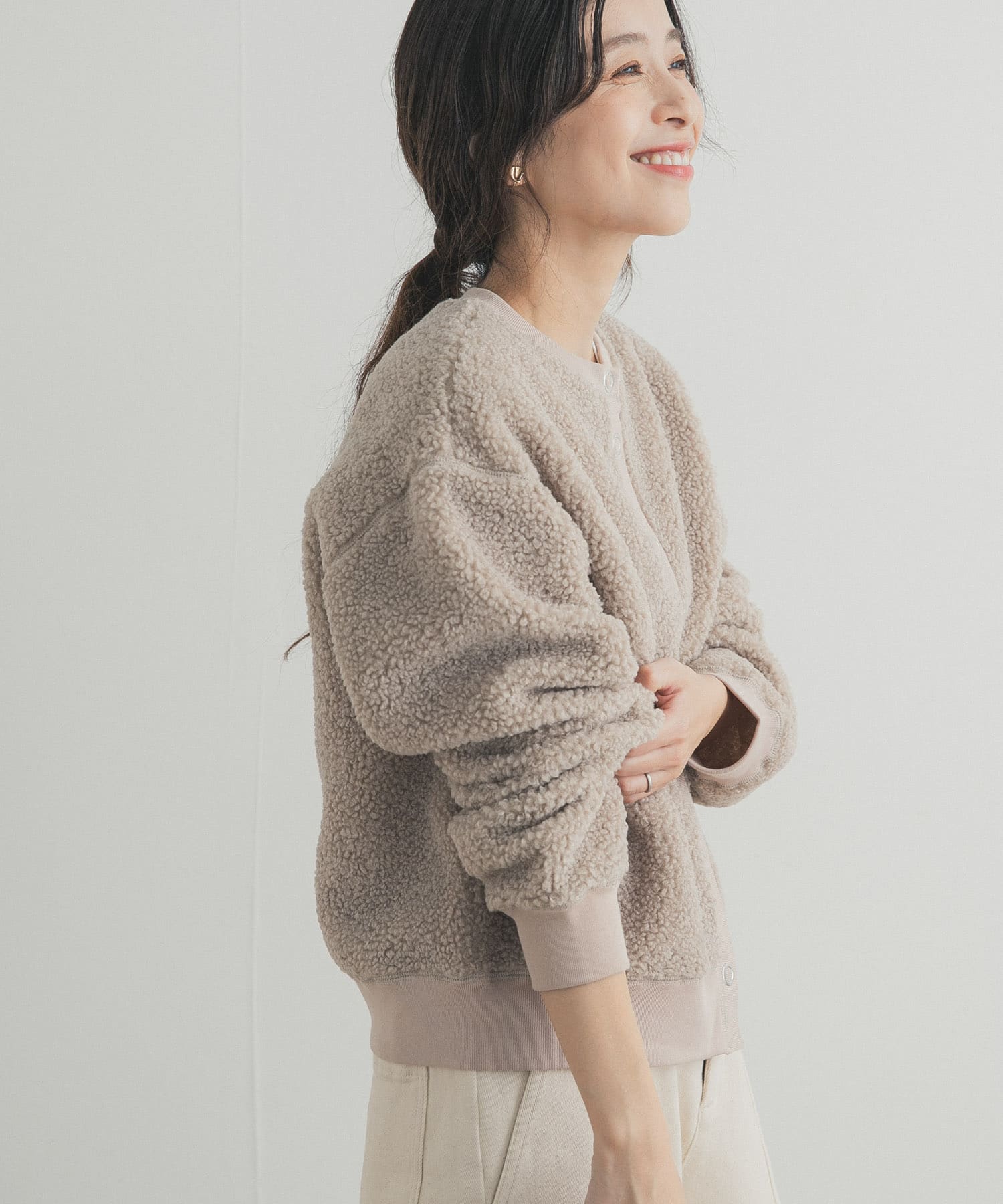 L/BEIGE