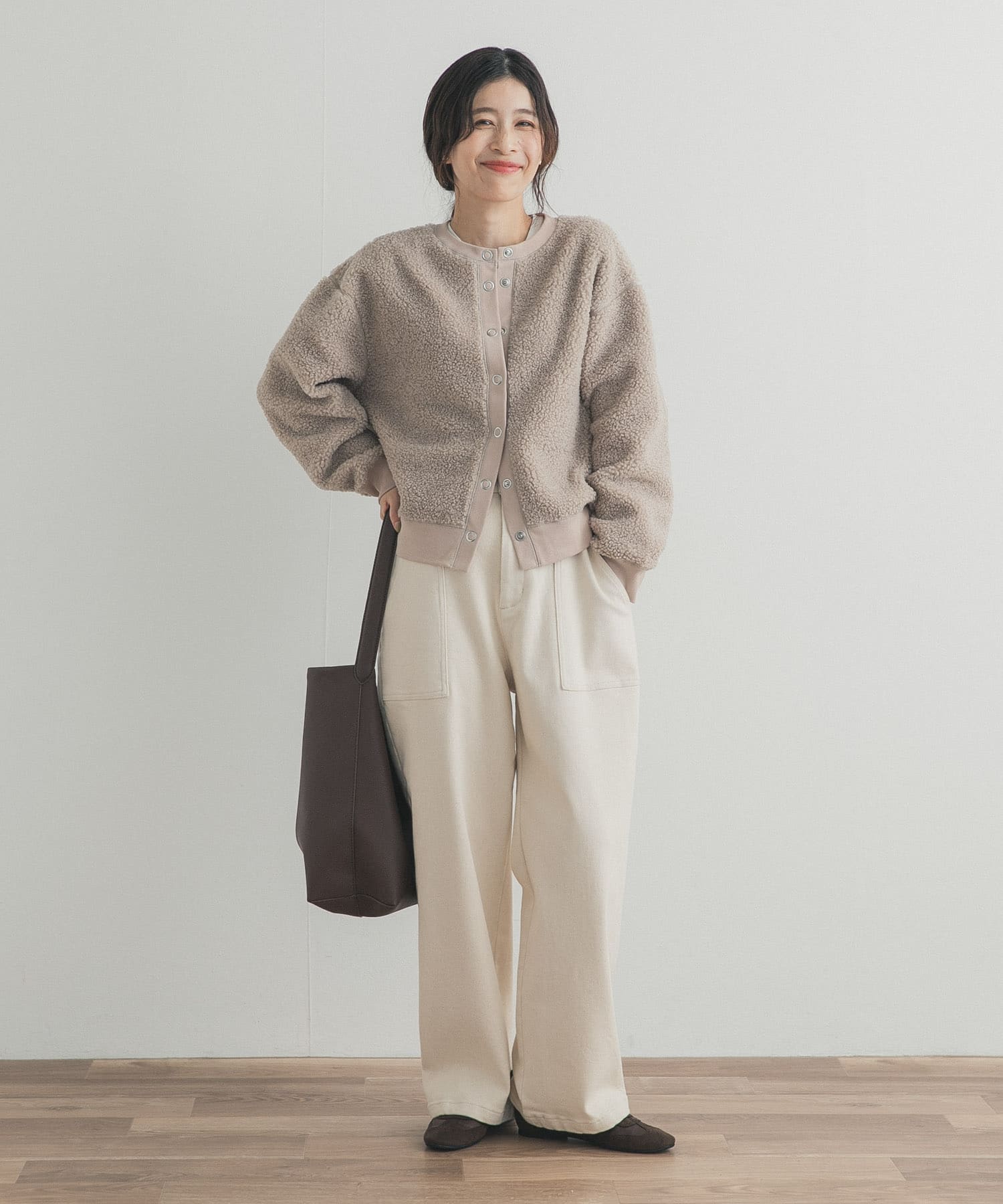 L/BEIGE