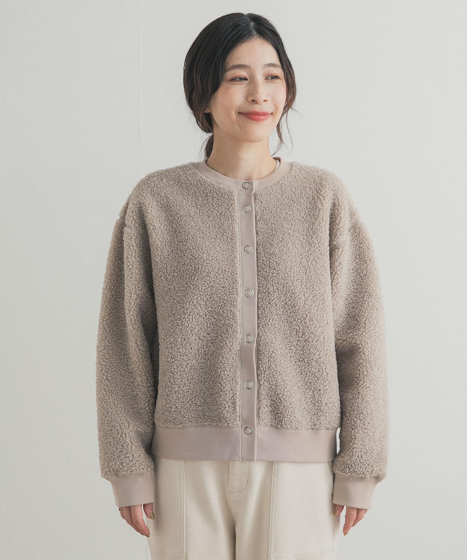 L/BEIGE
