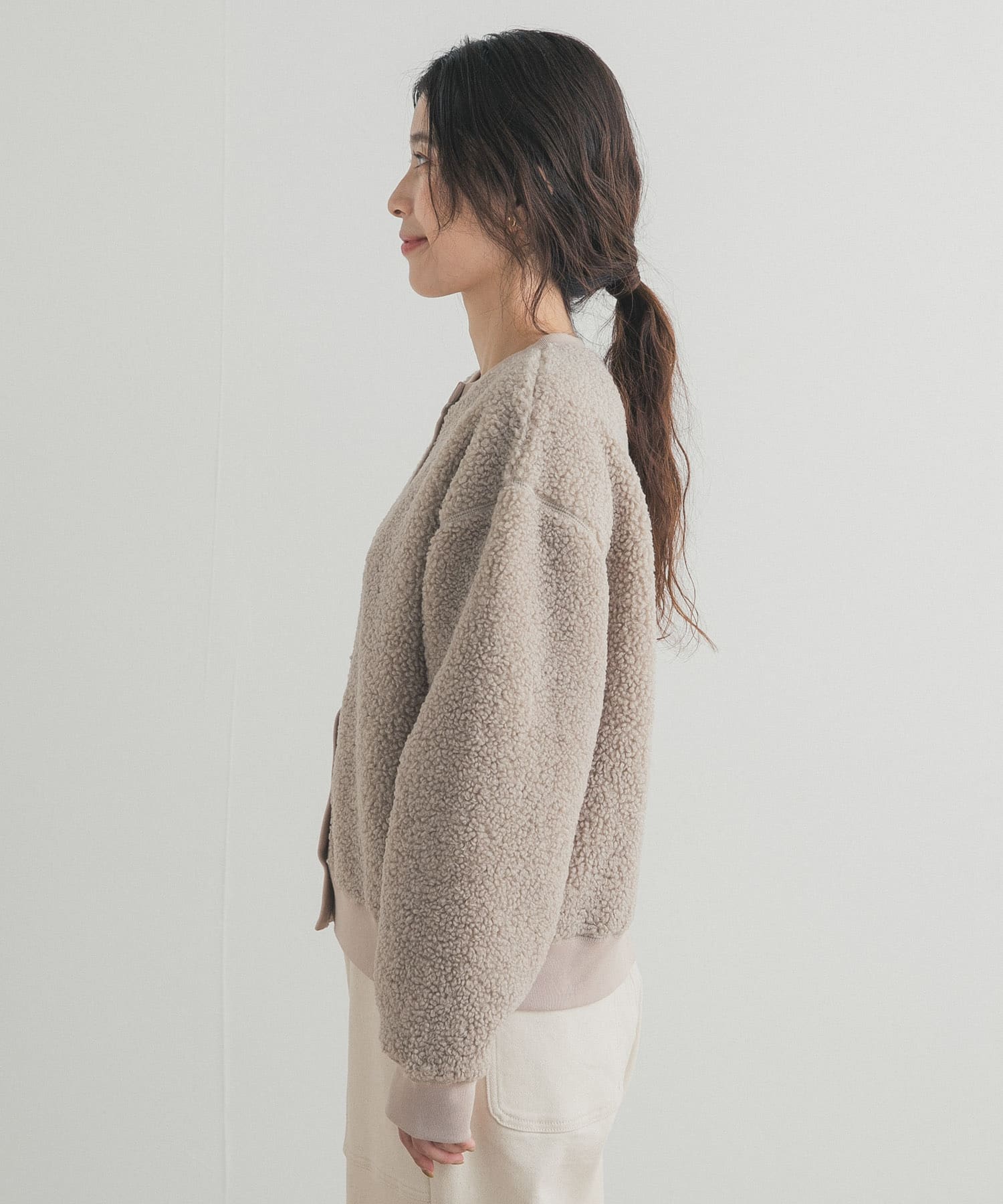 L/BEIGE