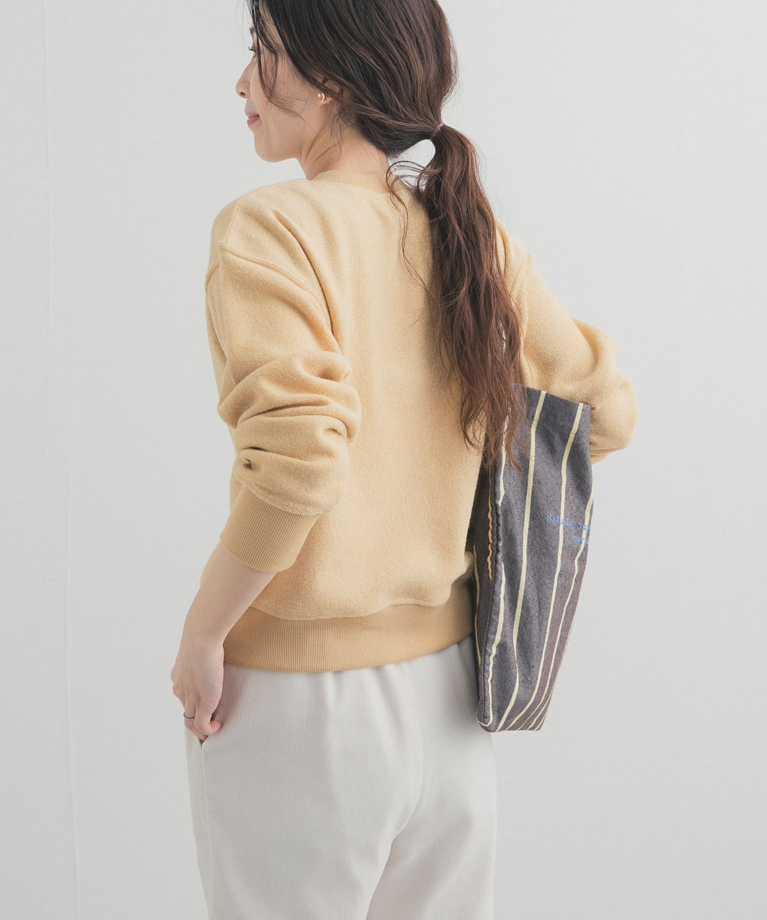 Y.BEIGE