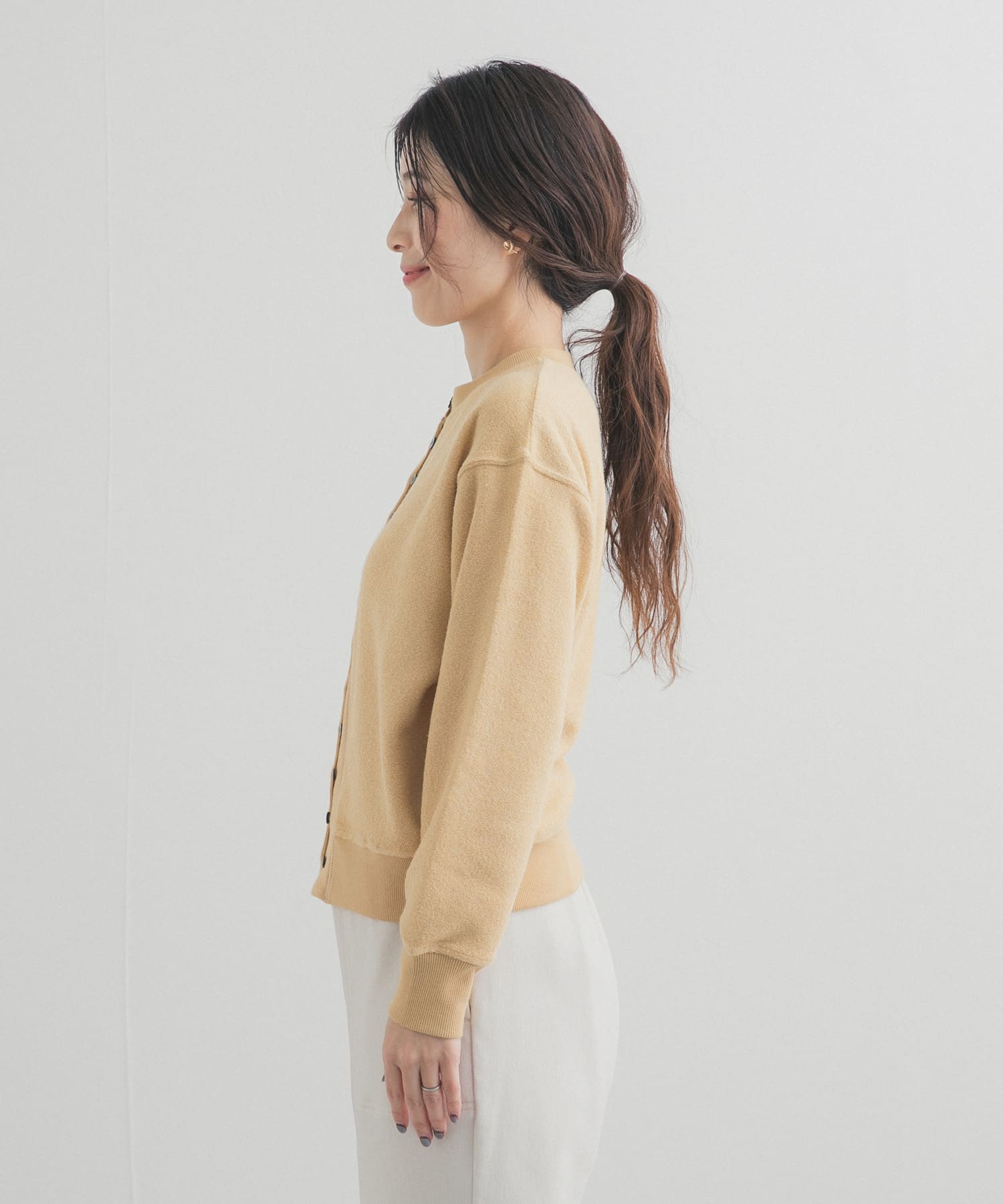 Y.BEIGE