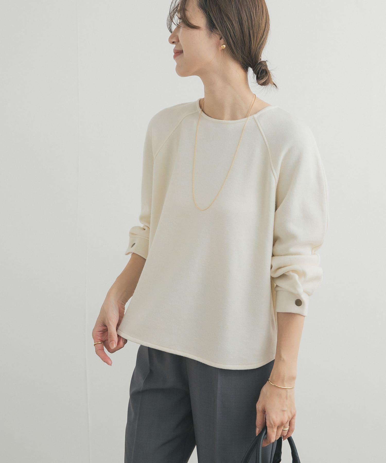 カーブスリーブプルオーバー