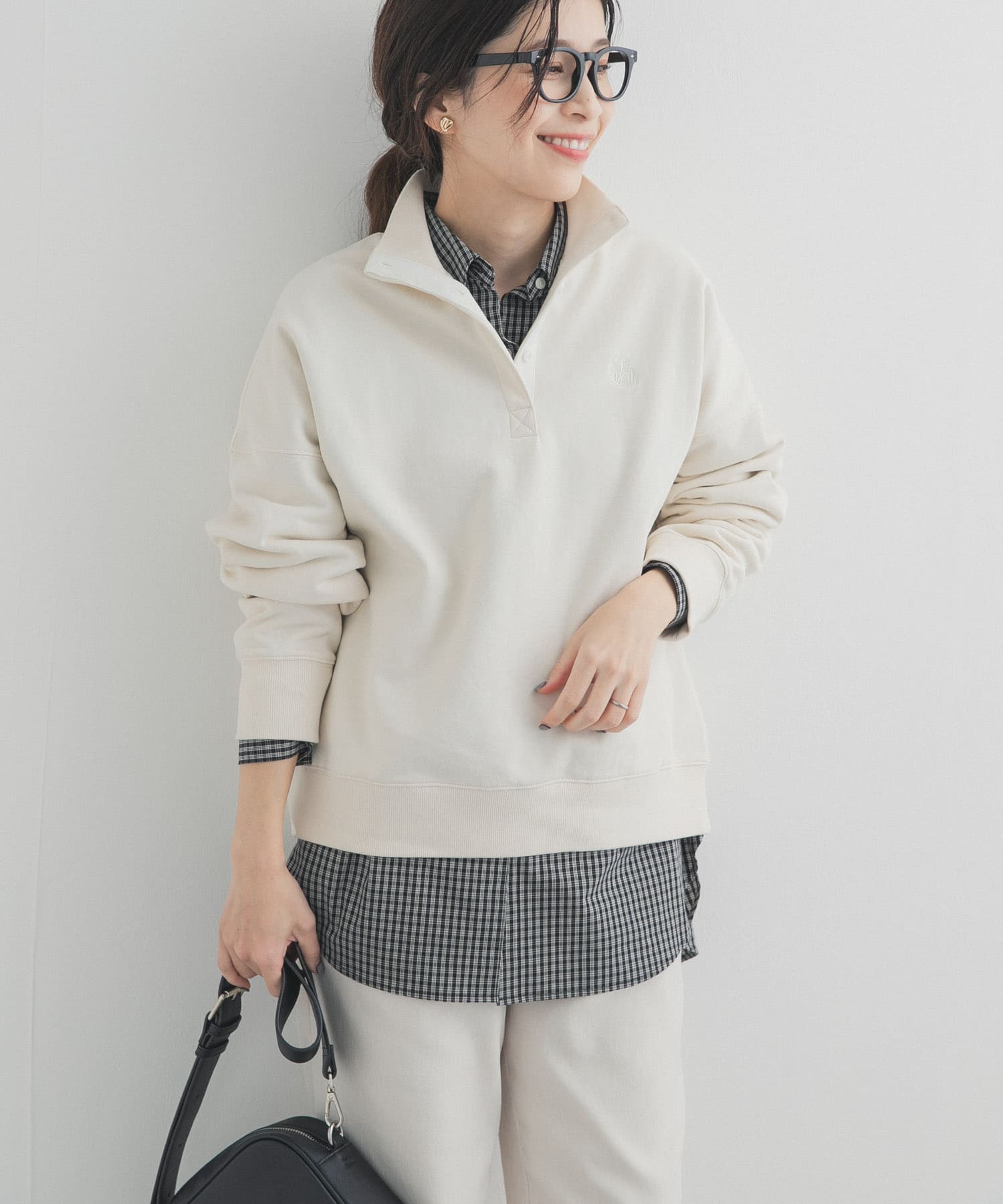 刺繍スタンドカラースウェット(Free OFF): トップス｜URBAN RESEARCH