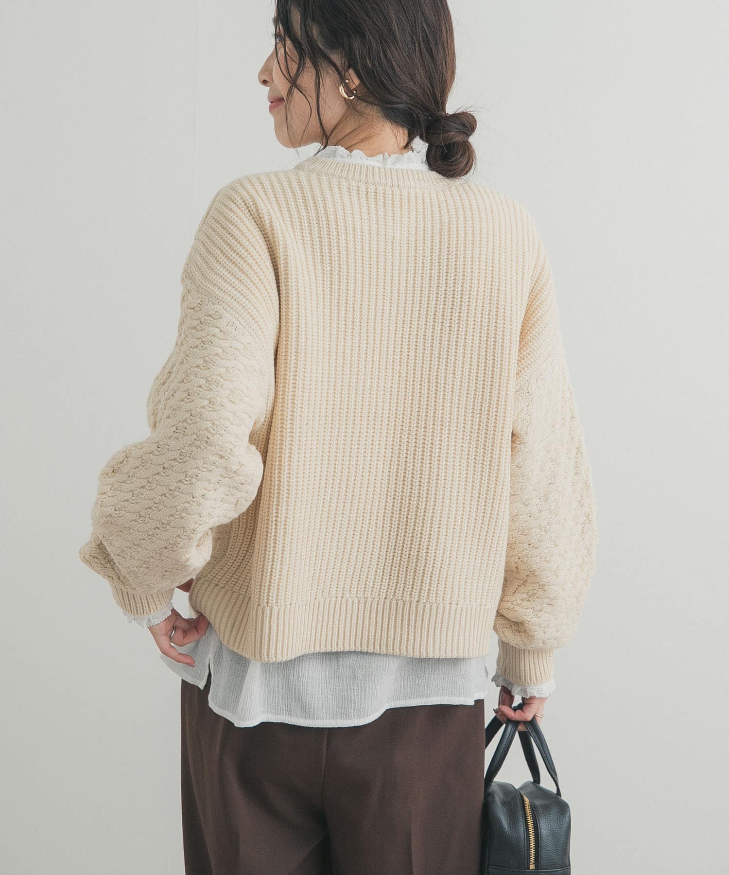 L.BEIGE