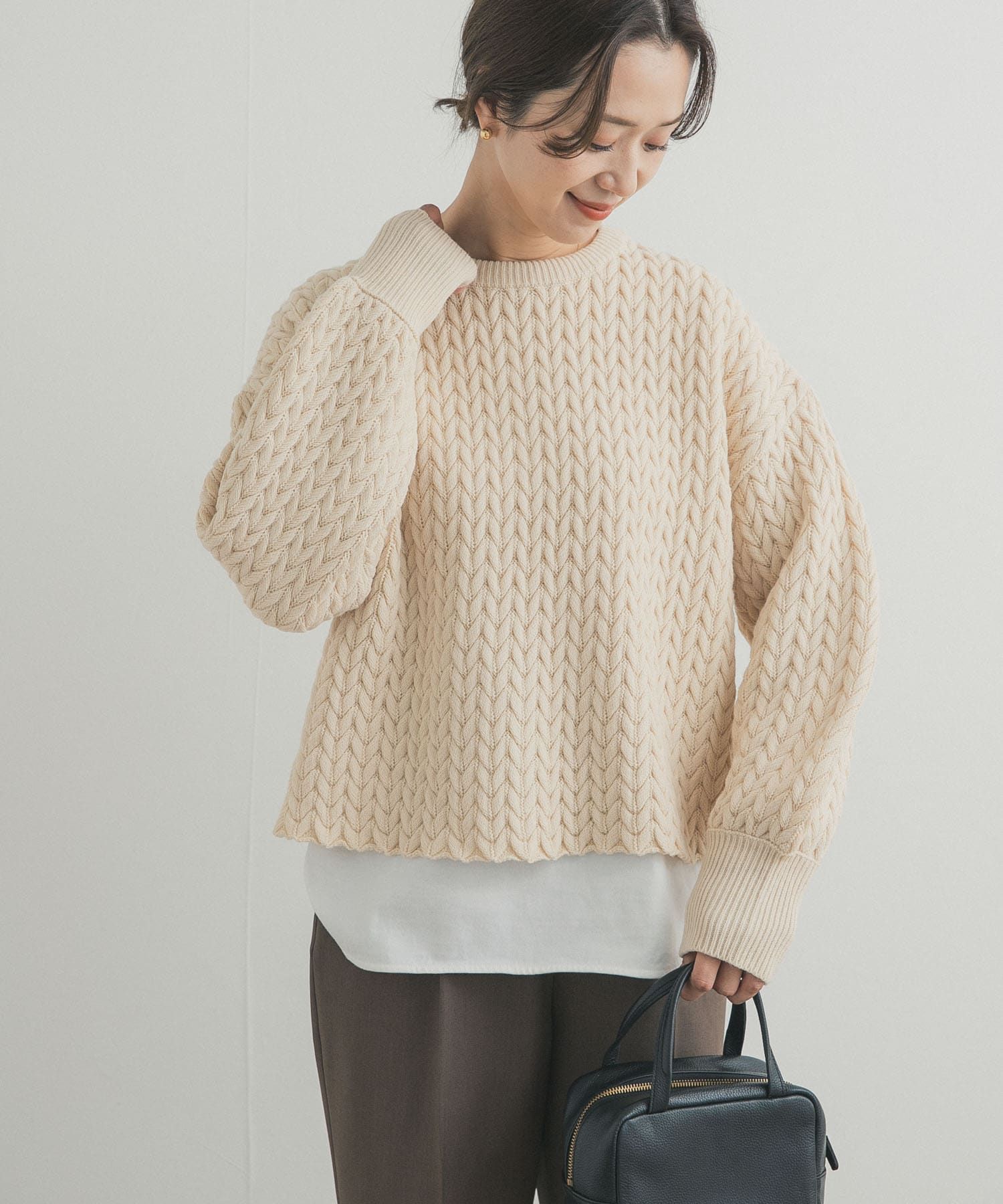 L.BEIGE