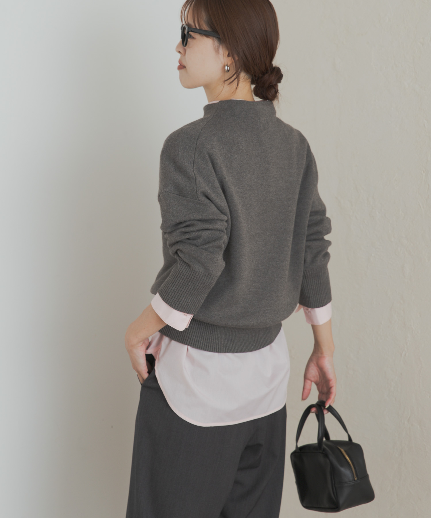 TOP GRAY