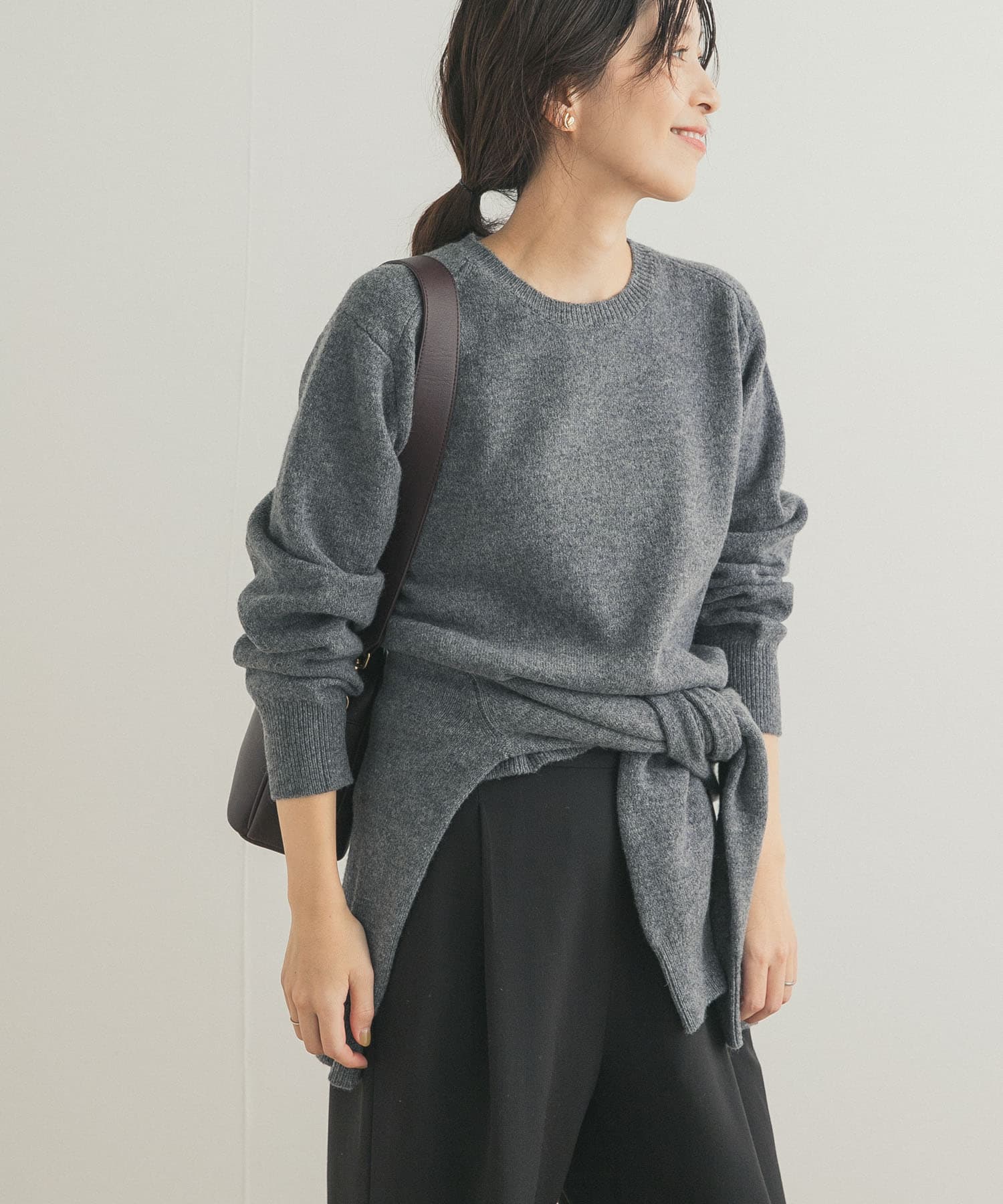 TOP GRAY