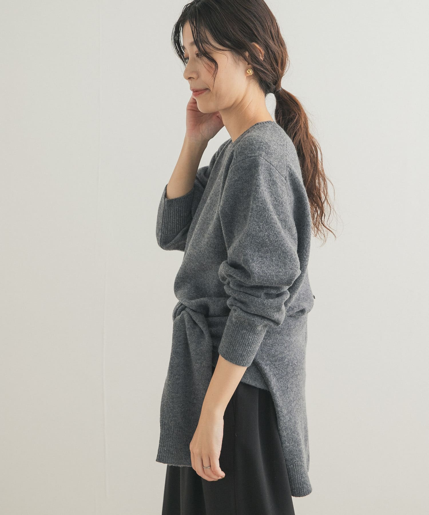 TOP GRAY