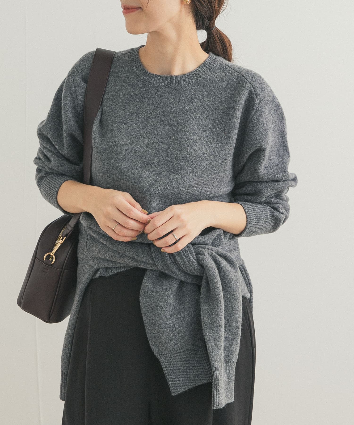 TOP GRAY