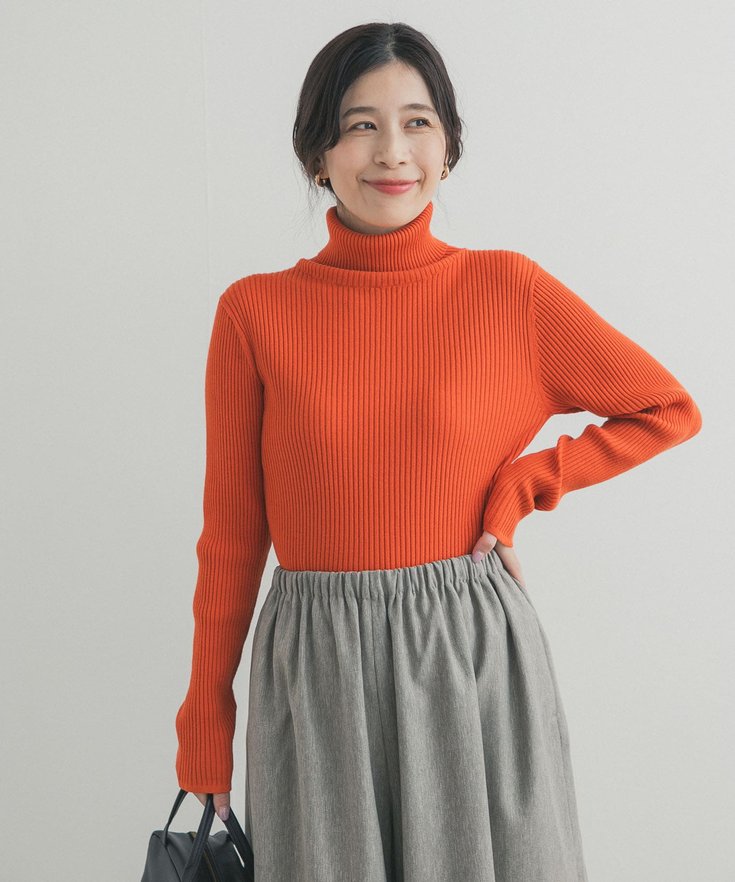 デブリンコ162BRILLANTEリブニット・157TU(BE)・87CT タートルネックリブニット(Free OFF WHITE): トップス｜URBAN RESEARCH