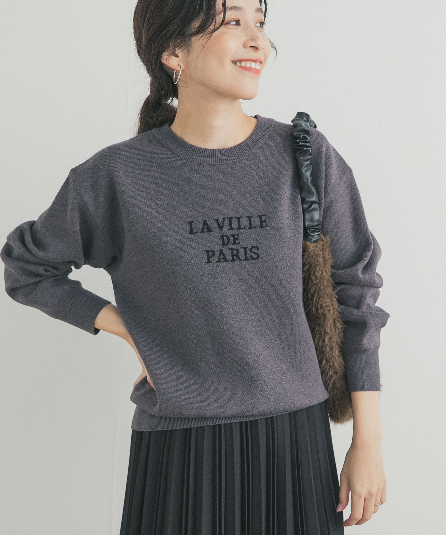 ロゴソフトニットプルオーバー