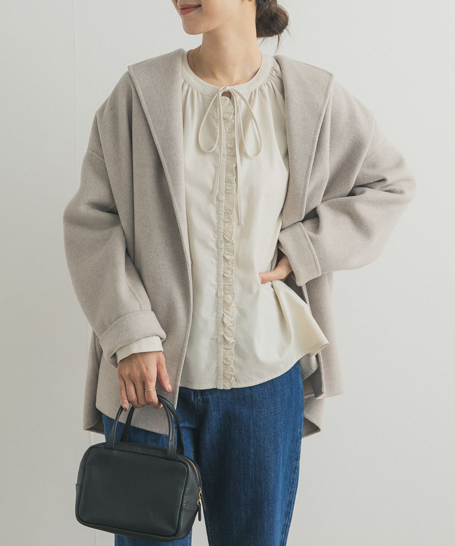 『蓄熱』フリルリボンブラウス