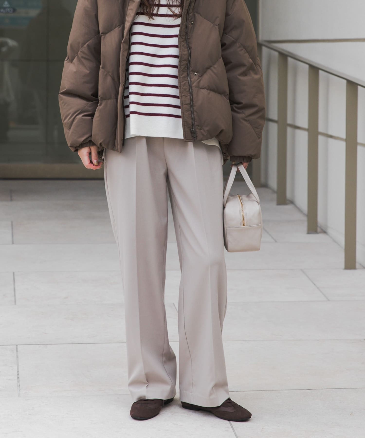 『UR TECH』ウラキモウストレートイージーパンツ