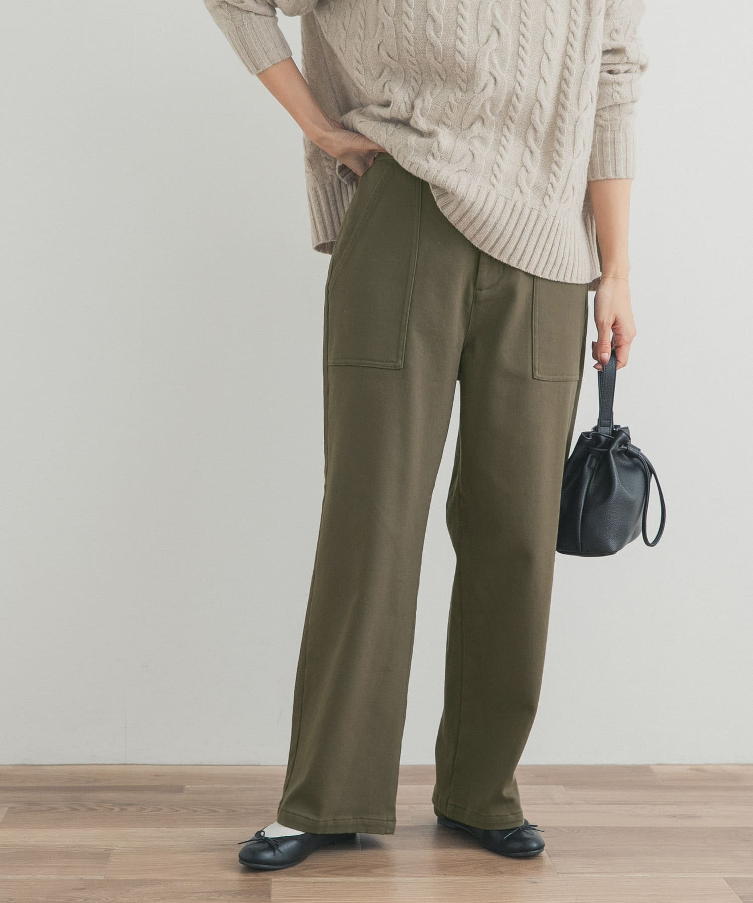 KHAKI