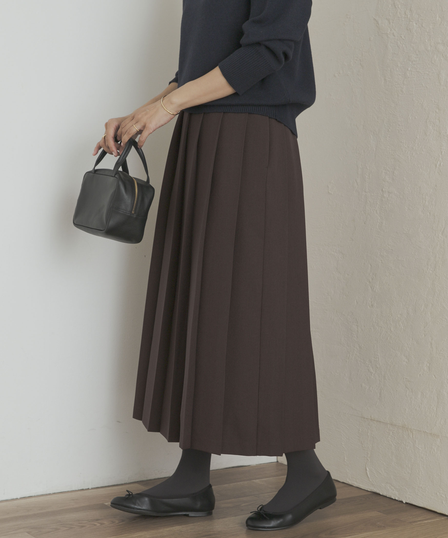 『UR TECH SMOOTHLUXE』片ヒダプリーツスカート