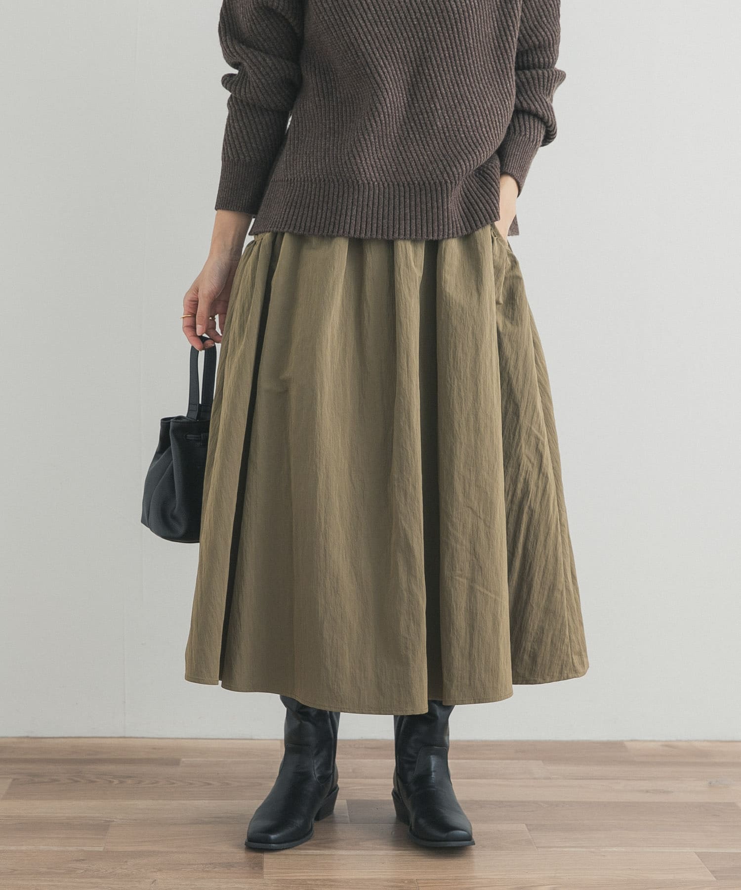 KHAKI
