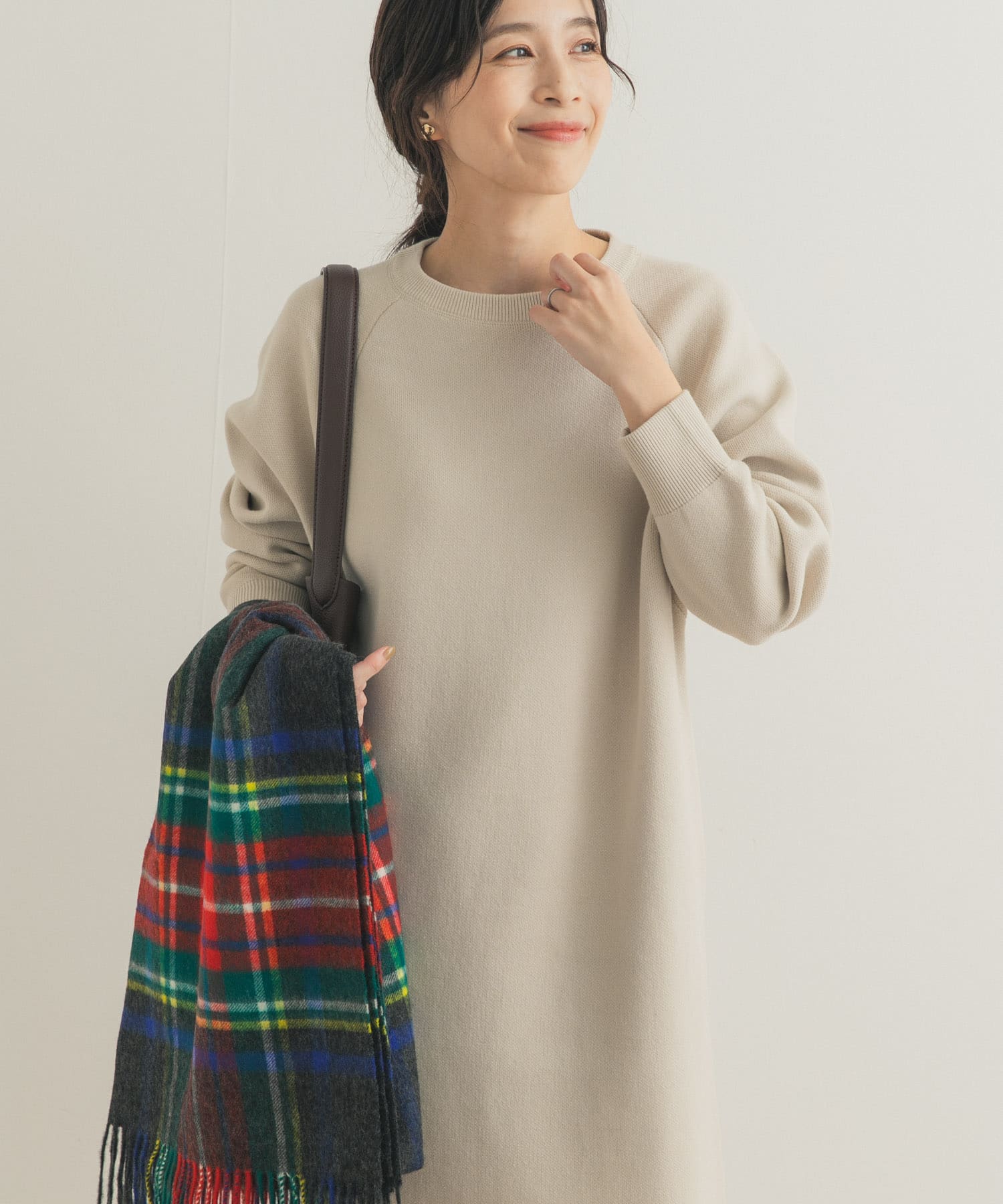 スウェットライクニットワンピース(Free L/BEG): ワンピース｜URBAN