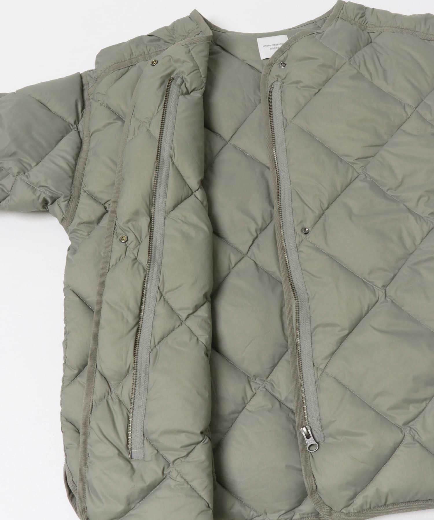 『一部WEB限定カラー』ライトダウンキルトショートブルゾン KHAKI M