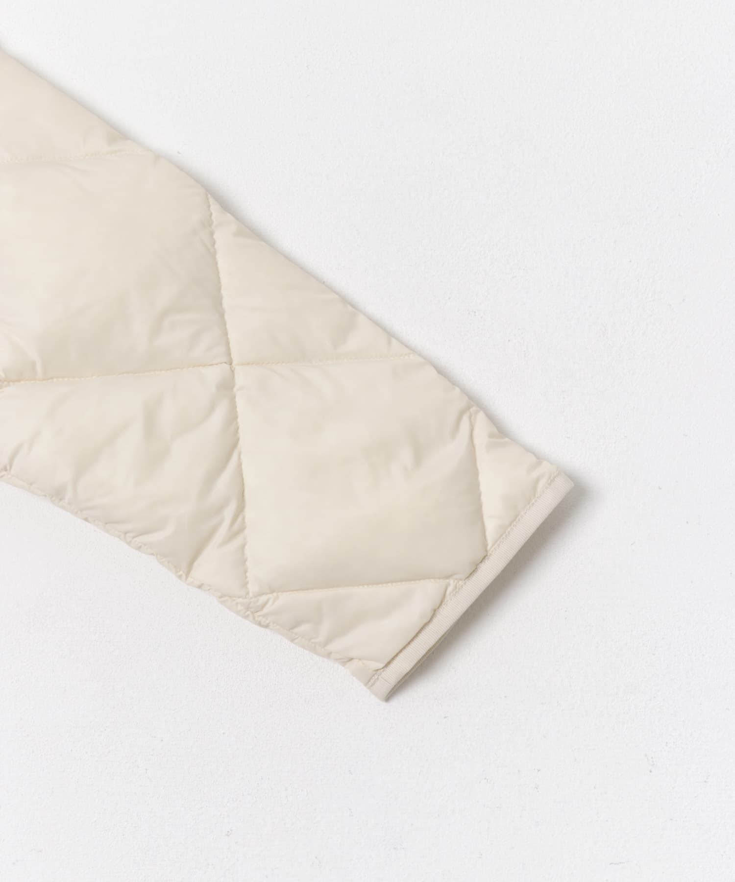 『一部WEB限定カラー』ライトダウンキルトショートブルゾン IVORY M