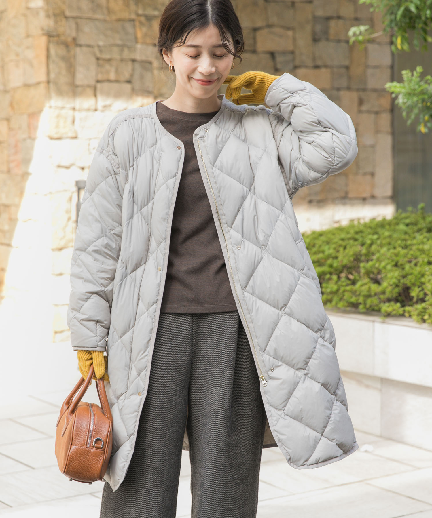 【美品】URBAN RESEARCH DOORS キルトロングコート ライトダウンキルトロングコート(M L.GREGE): アウター｜URBAN