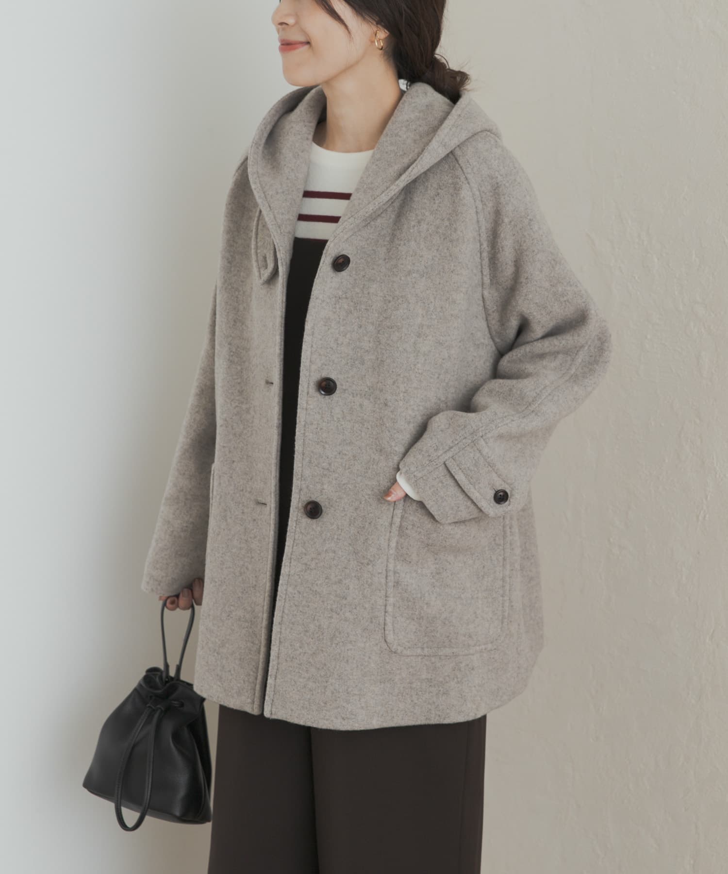 エアリーウールフードコート