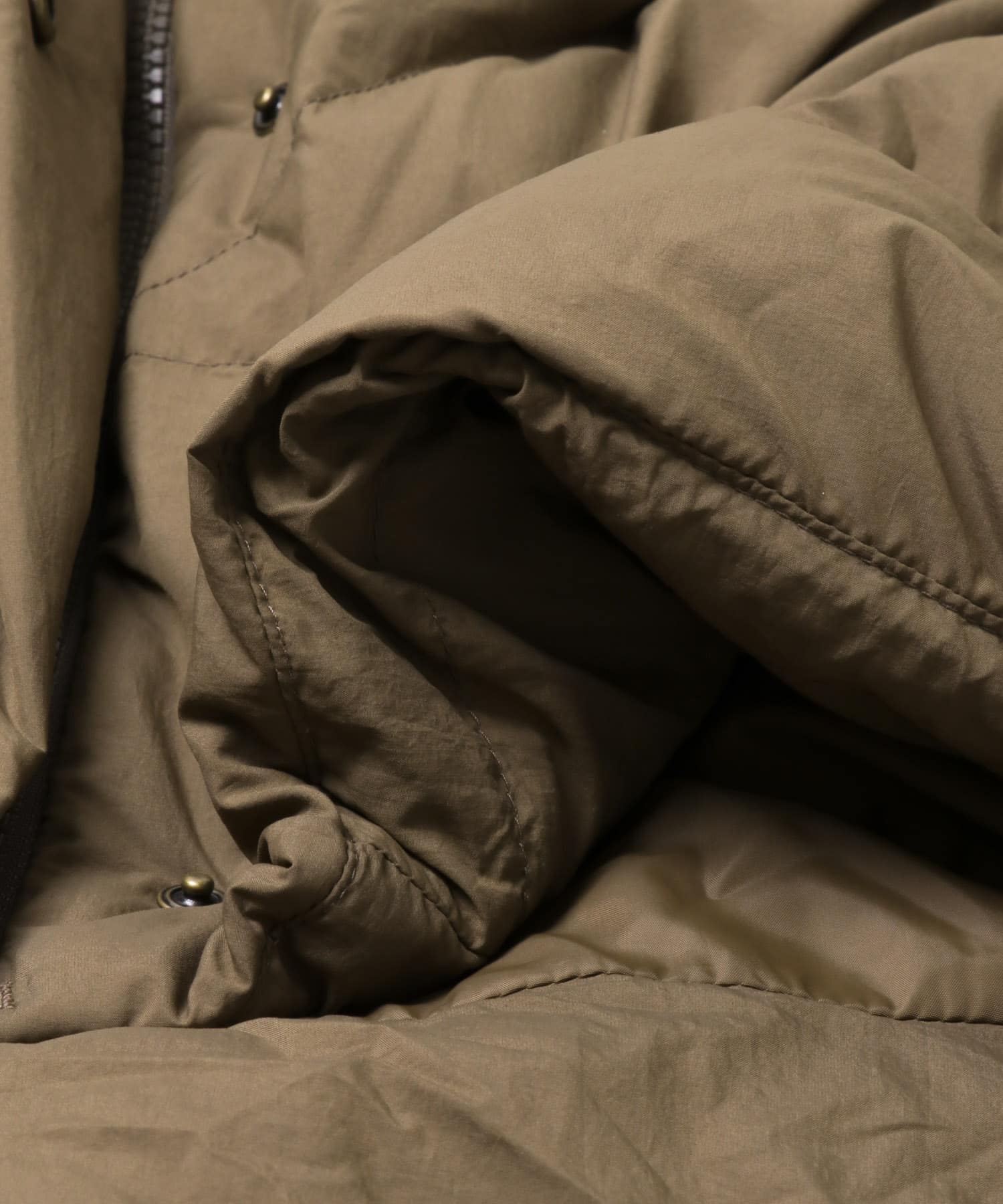 グリーンダウン撥水2WAYジャケット BROWN M