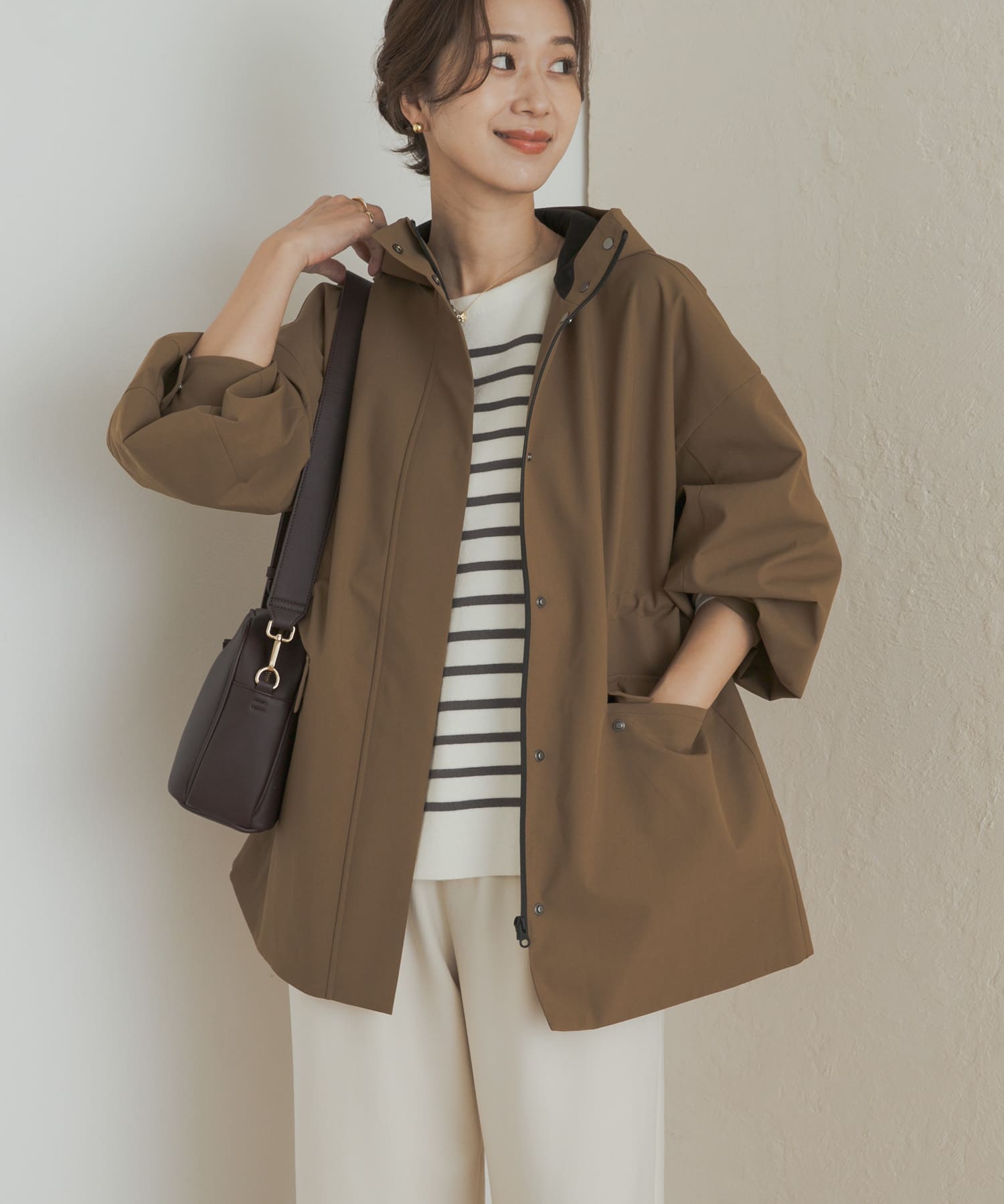 D.BEIGE