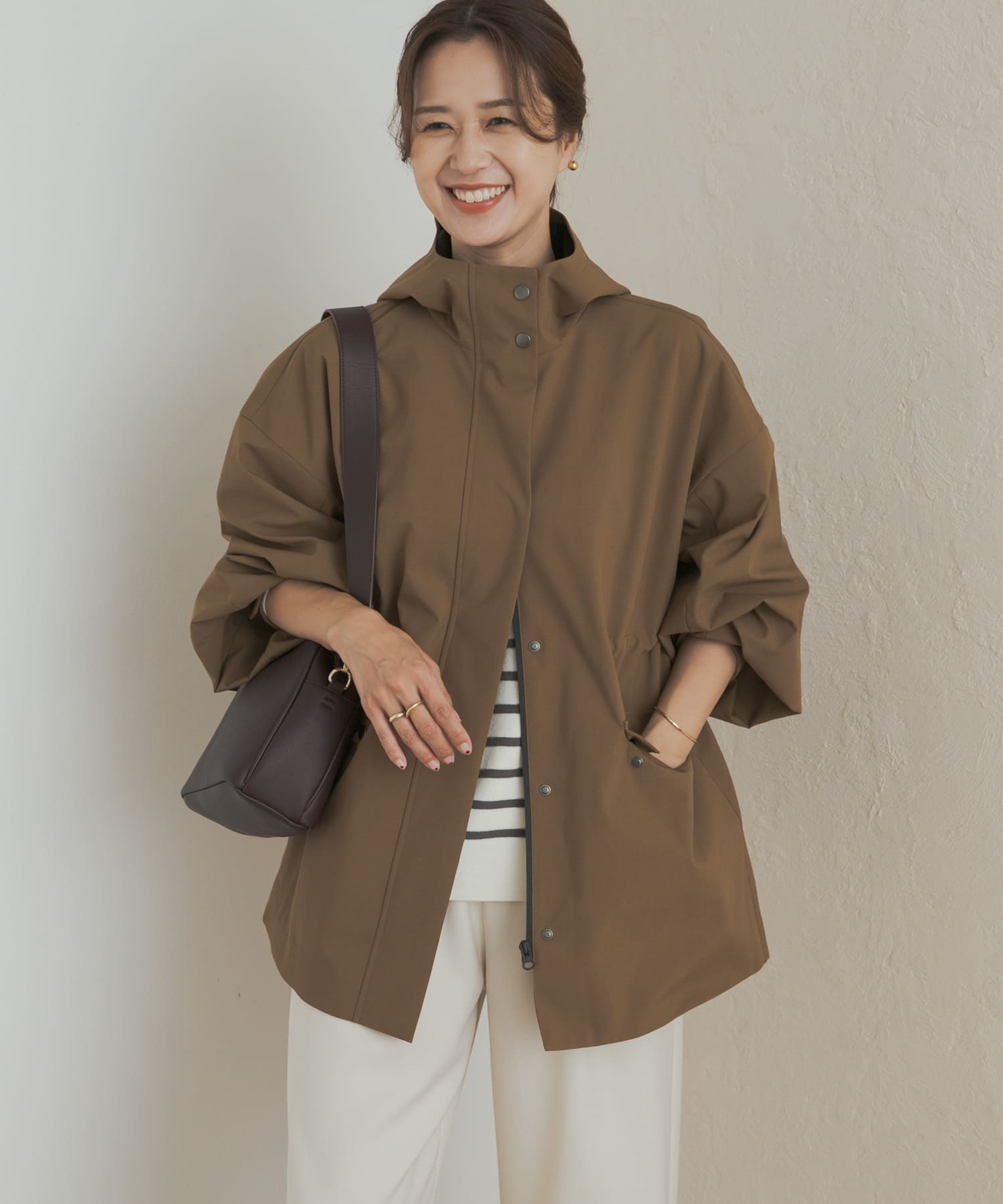 D.BEIGE
