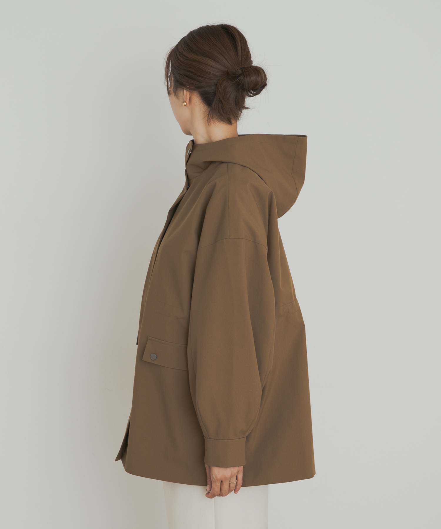 D.BEIGE