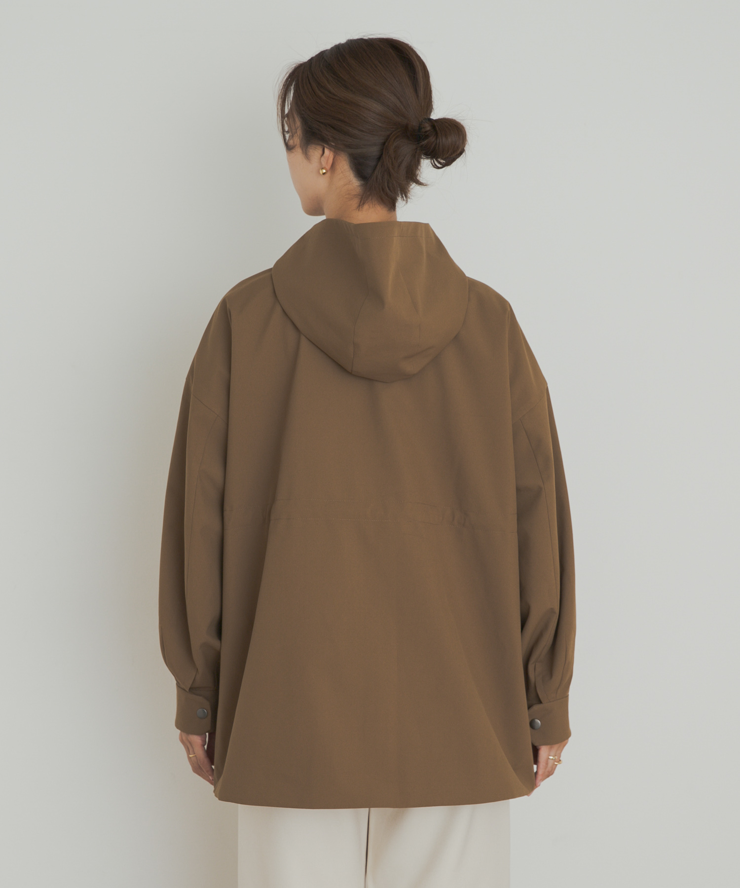 D.BEIGE