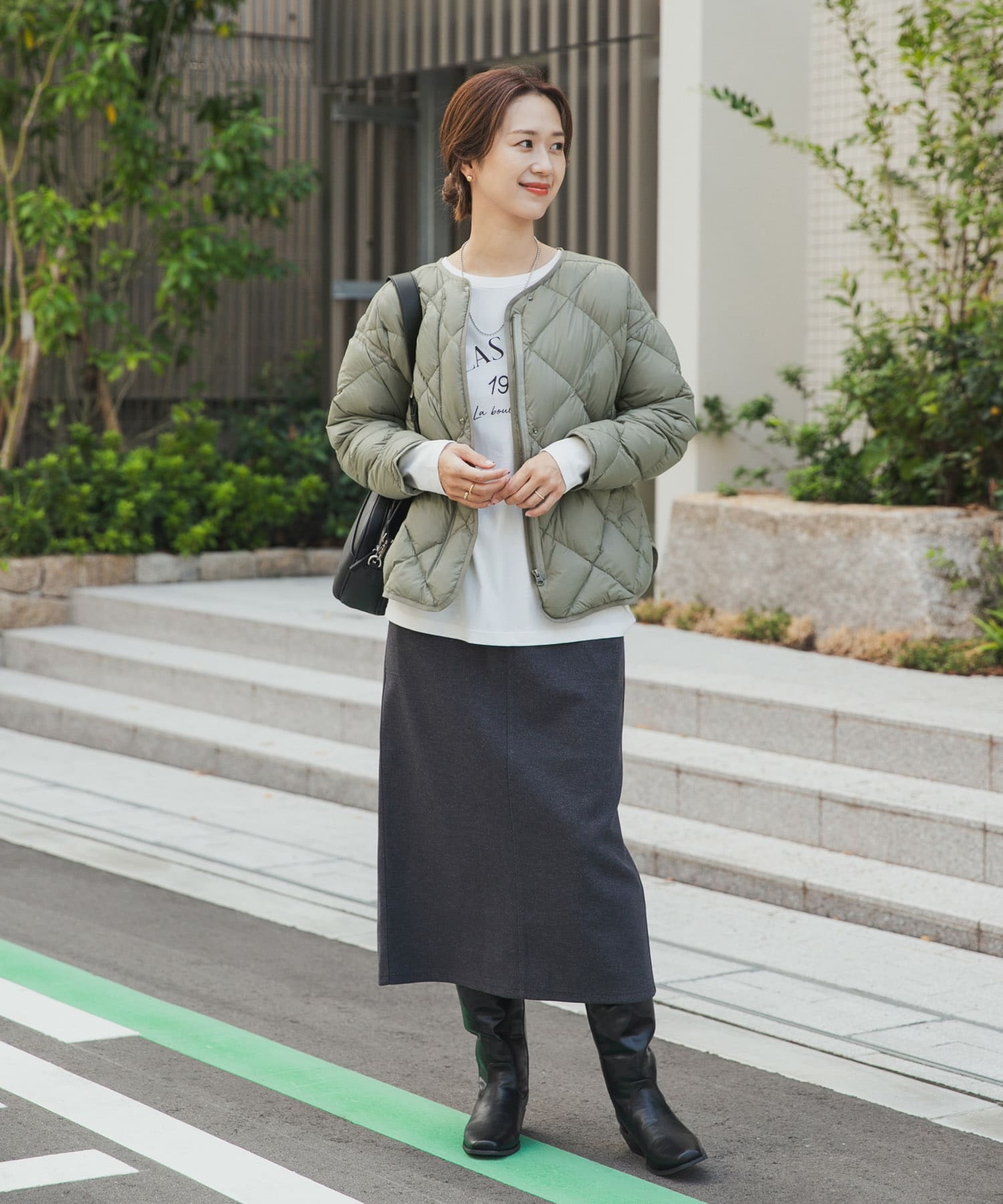 KHAKI