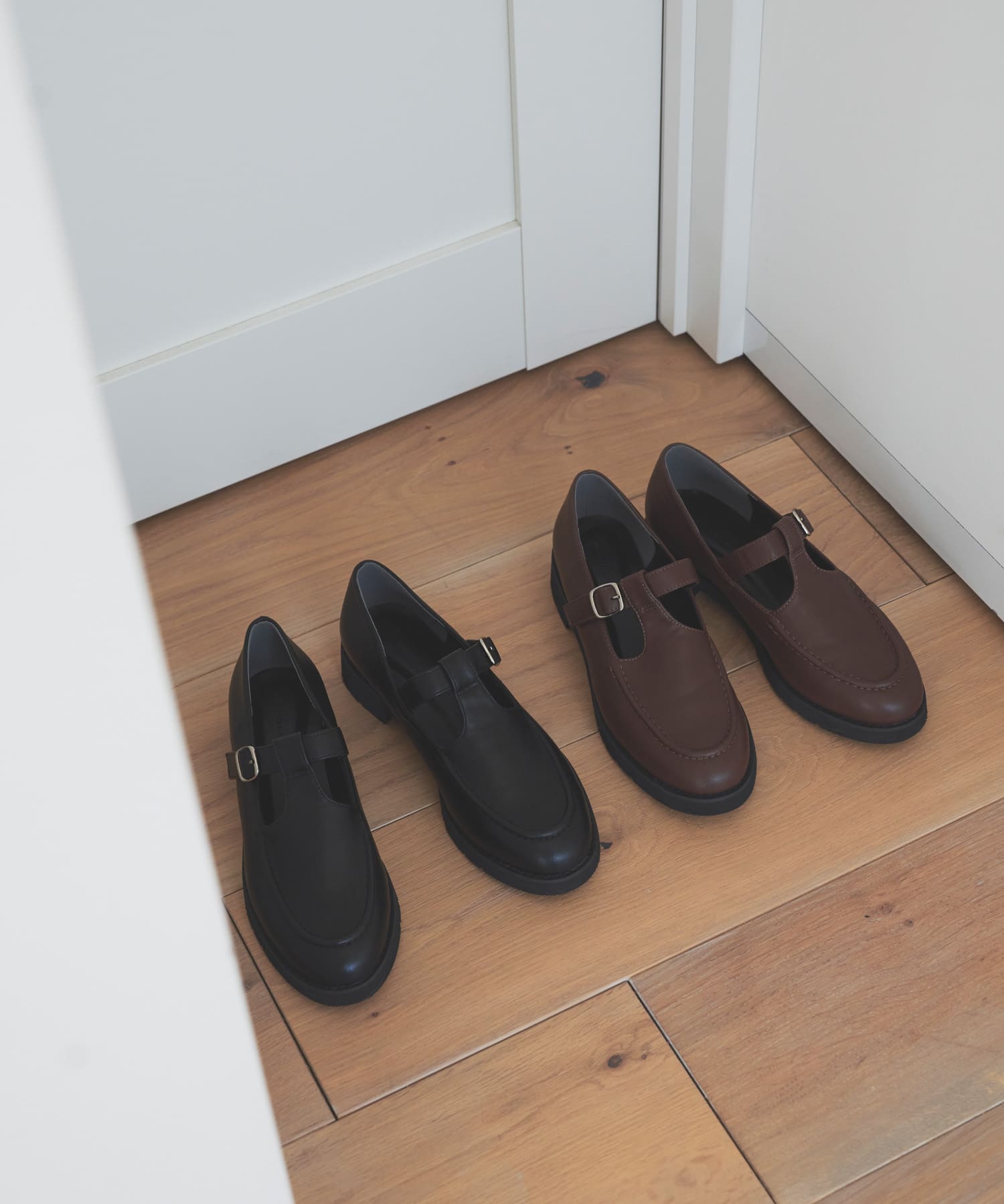 Tストラップローファー BLACK 36