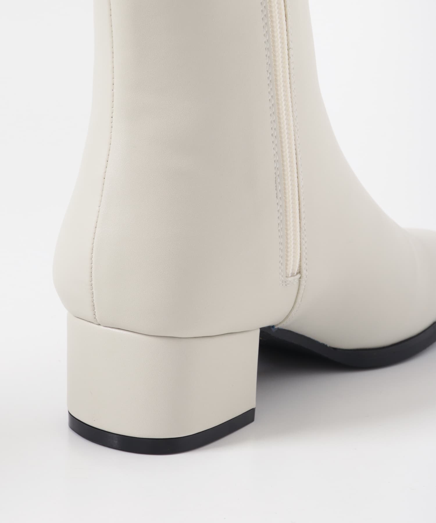 チャンキーヒールブーツ IVORY 36