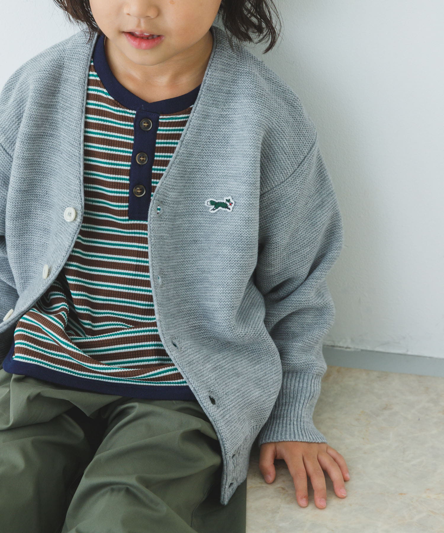 TOP GRAY