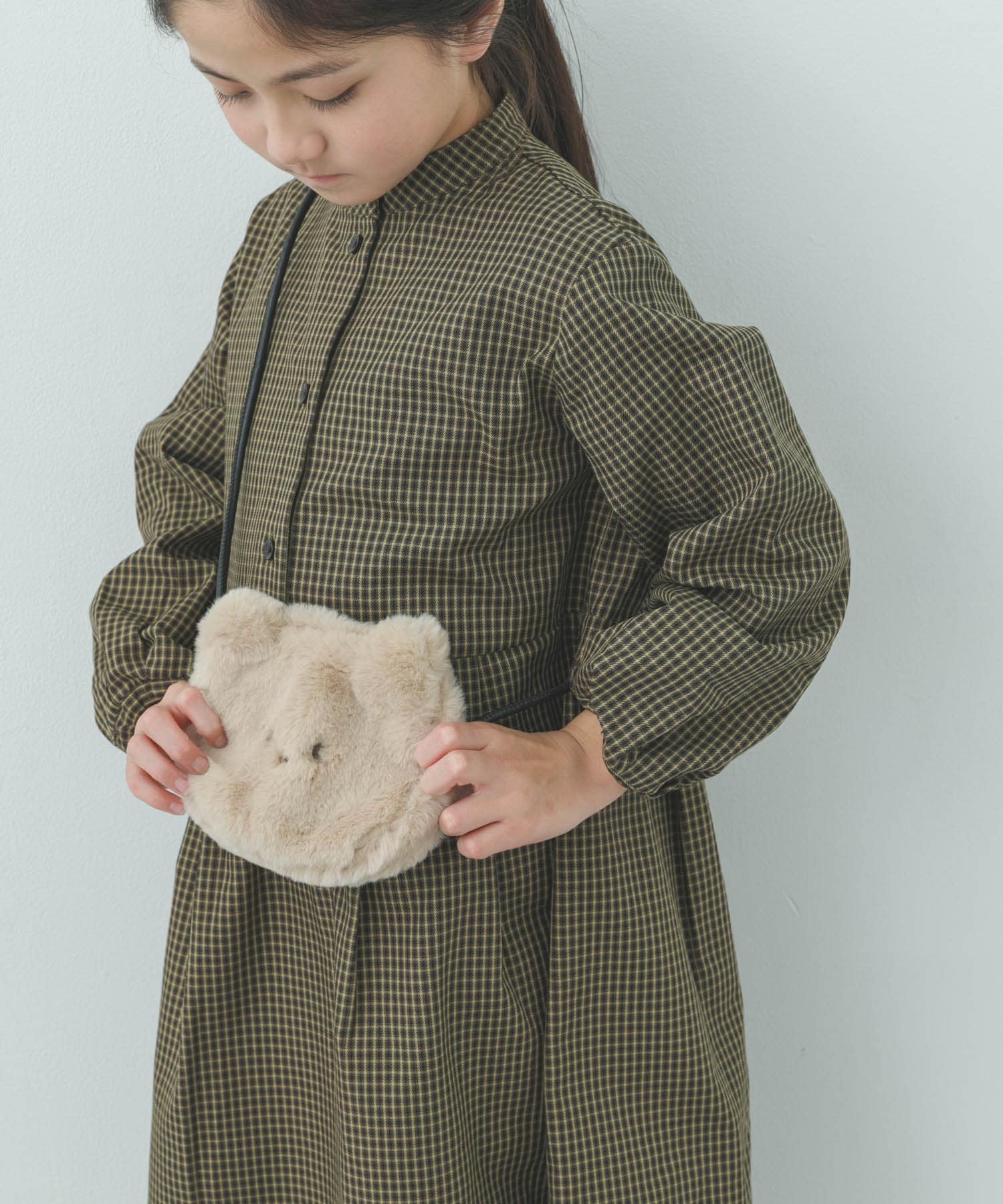 L.BEIGE