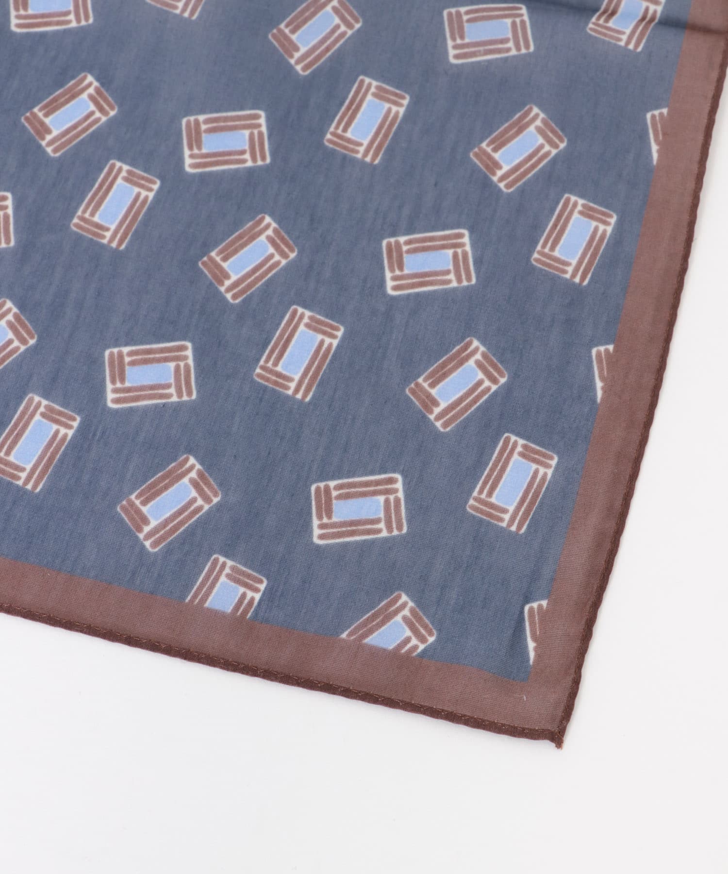 LIFE STYLE TAILOR　BBCプリントチーフ NVY-BRN -