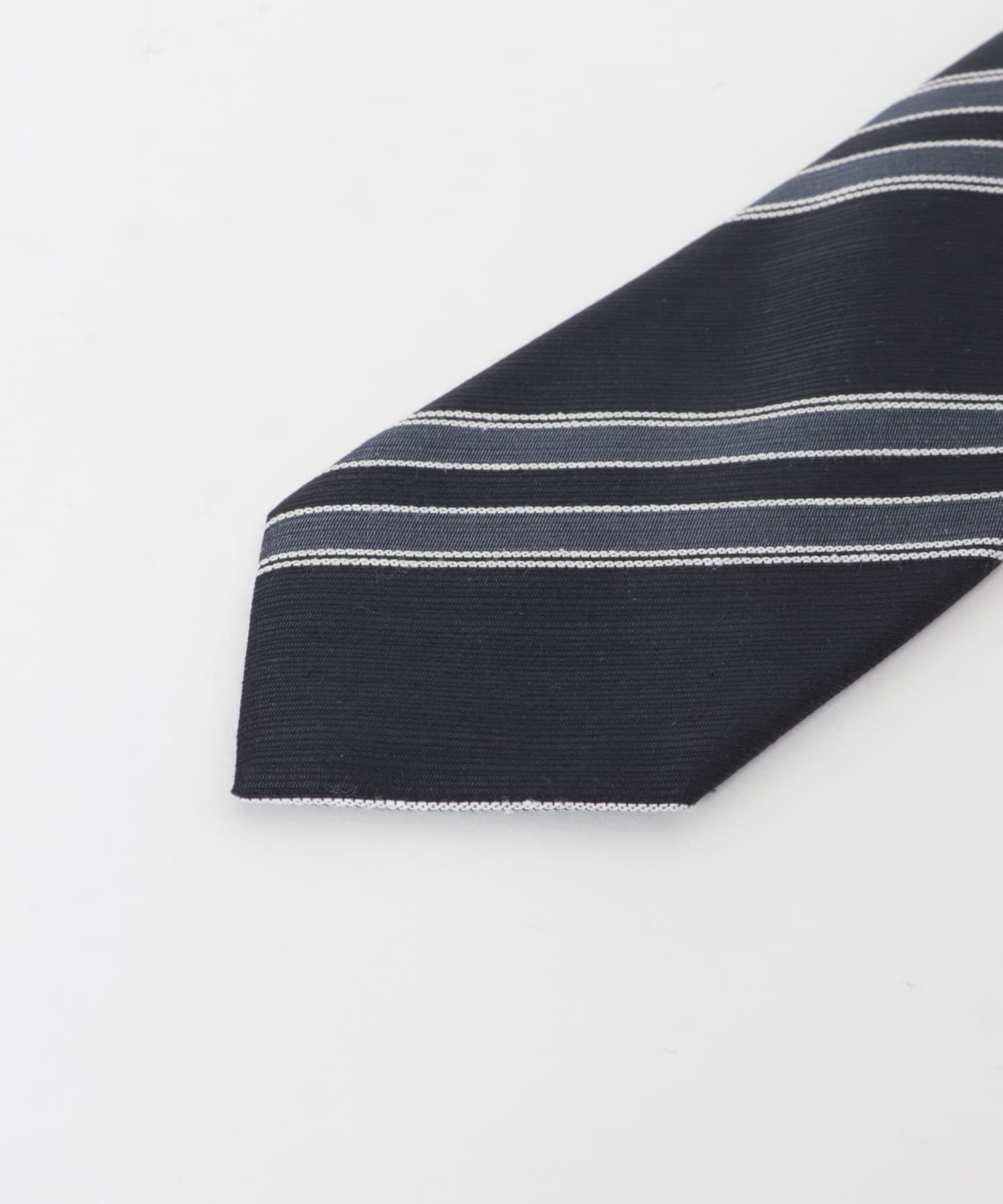 LIFE STYLE TAILOR　25AW国内タイST3 01NVY-BLU -