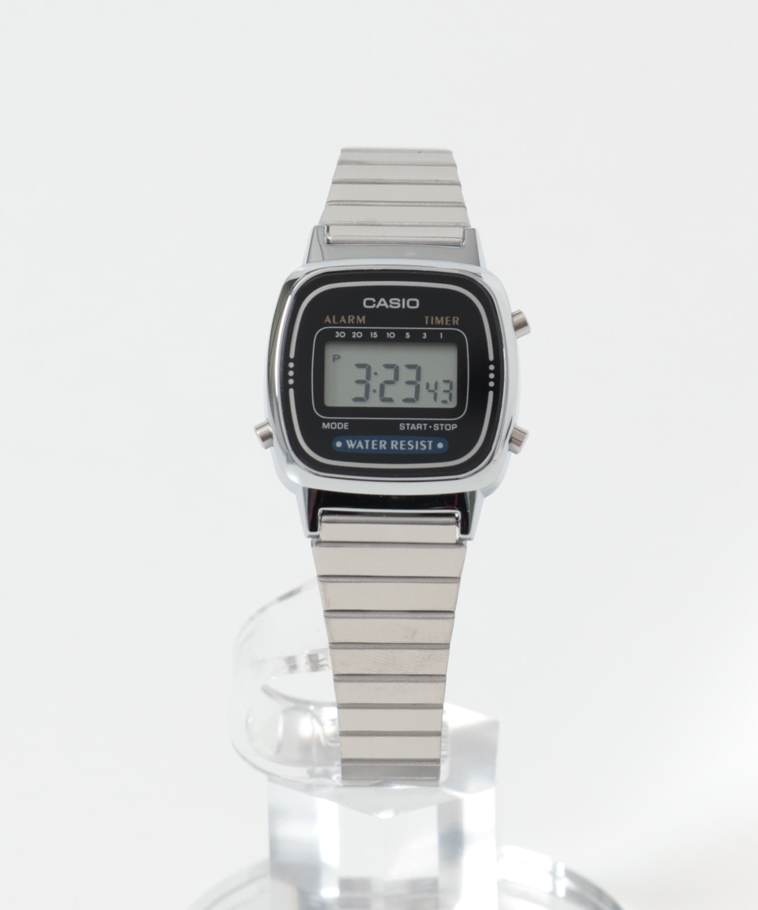 CASIO　メタルスクエアデジタルウォッチ ブラック -