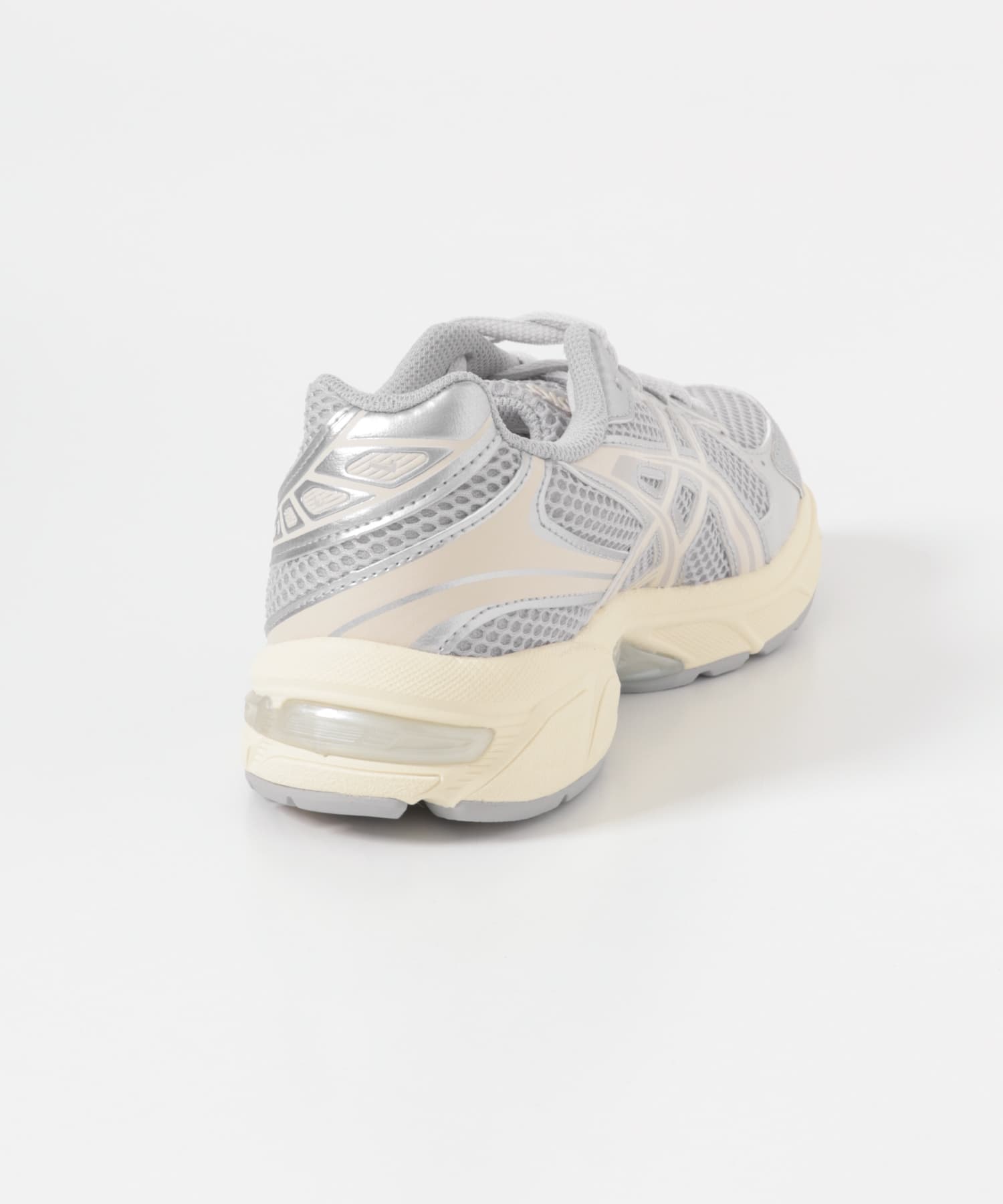 CLOUD GREY