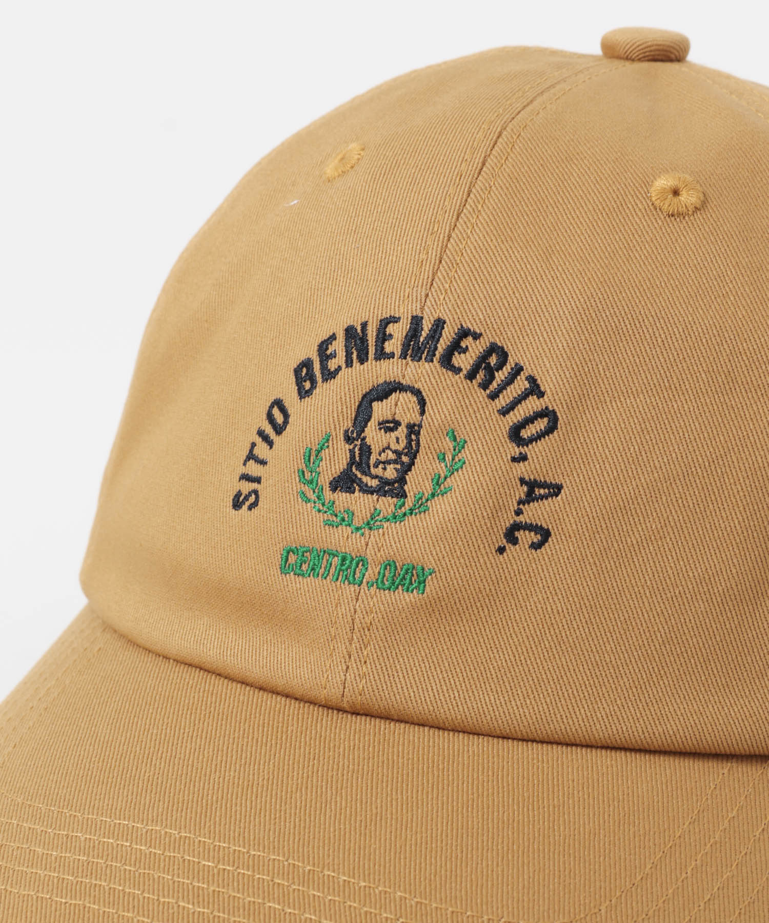 LY　Letrero cap Camel One