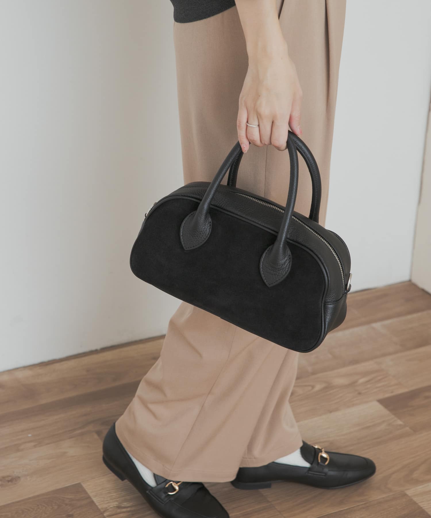 MARCO BIANCHINI　スウェードレザーラウンドバッグ NERO FREE