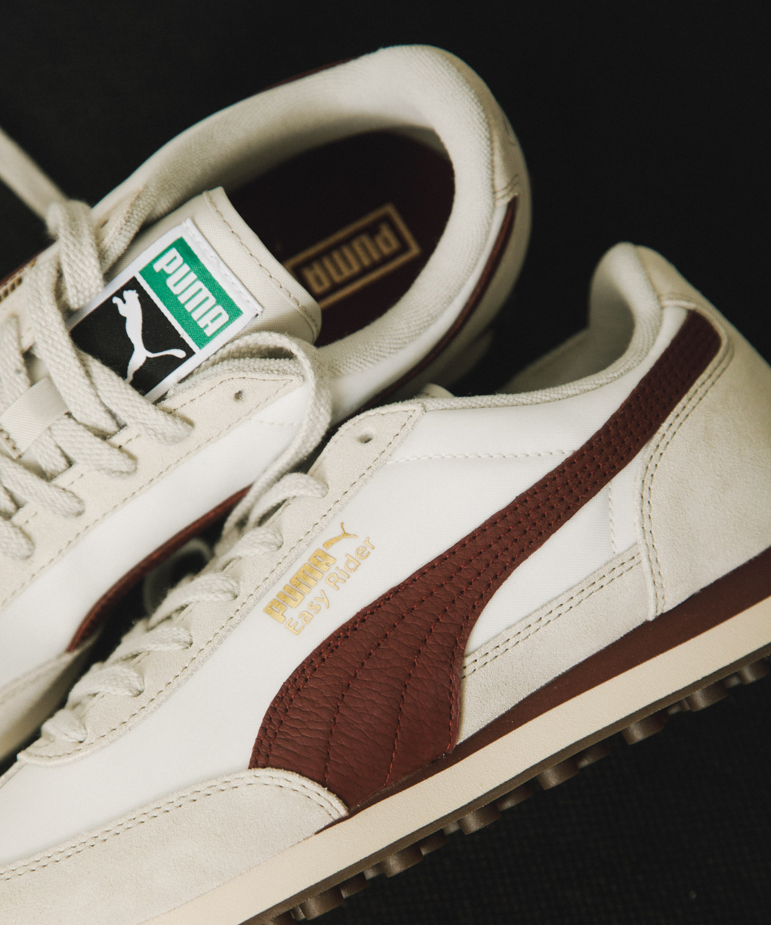『一部WEB限定サイズ』PUMA　Exclusive イージーライダー VTG WHT/RUBY 22.5