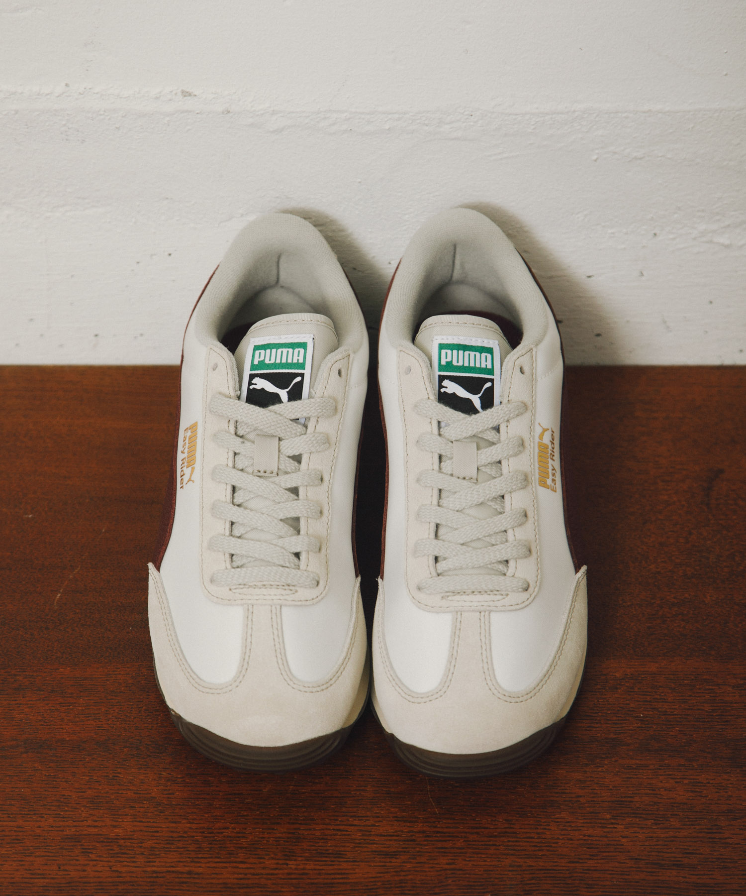 『一部WEB限定サイズ』PUMA　Exclusive イージーライダー VTG WHT/RUBY 22.5